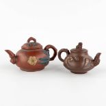 Two Chinese Yixing stoneware teapots, 20th C. (L:11 x W:18 x H:10 cm)