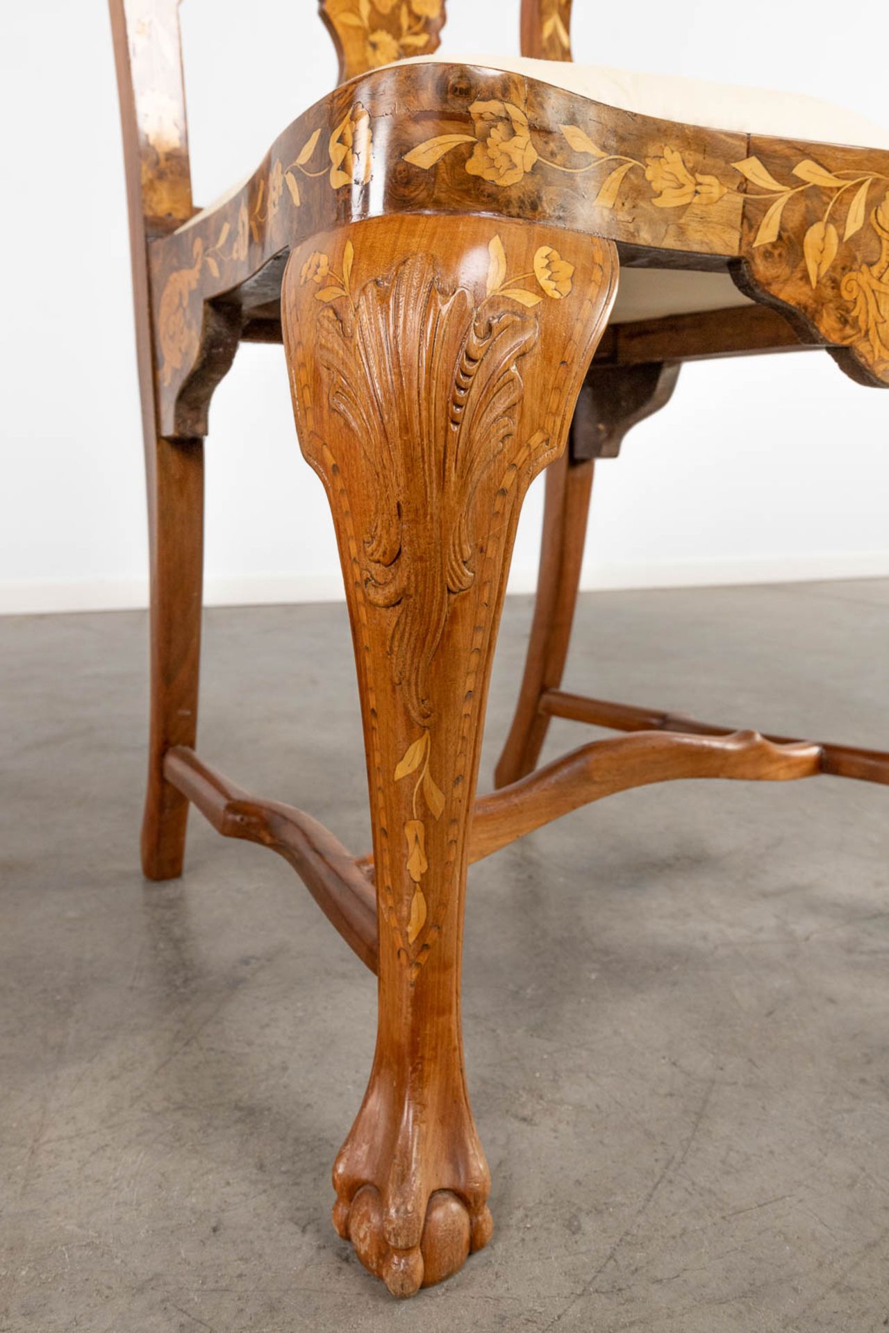 A pair of chairs with flower marquetry, 18th C. (L:46 x W:55 x H:112 cm) - Bild 16 aus 17