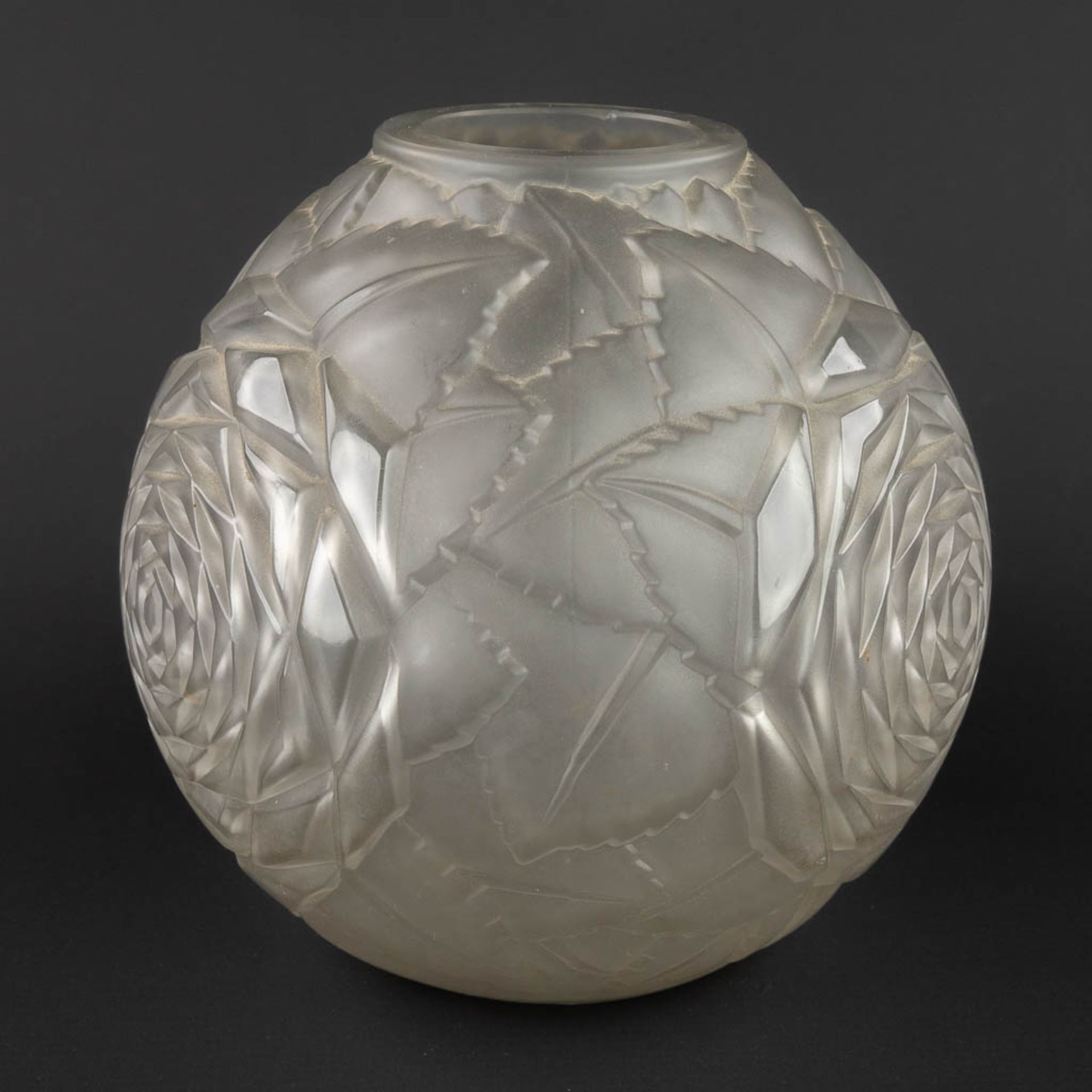 René GORO (XX) &amp; Henri DIEUPART (1888-1928) 'Art Deco glass vase' (H:20 x D:20 cm) - Image 6 of 14