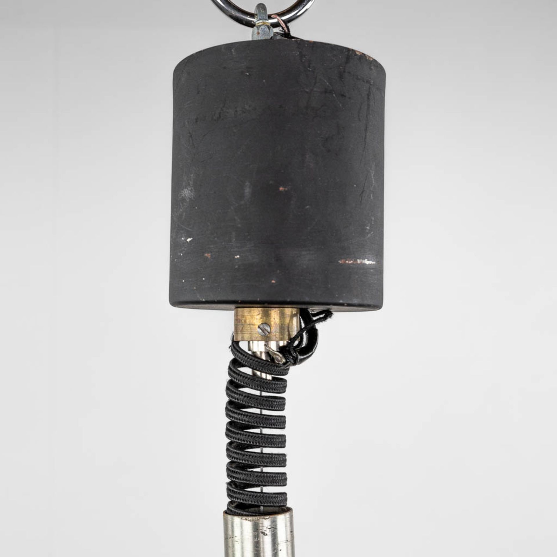 A suspension lamp, Space Age, Chromed metal. Circa 1970. (L:40 x W:43 x H:30 cm) - Bild 3 aus 6