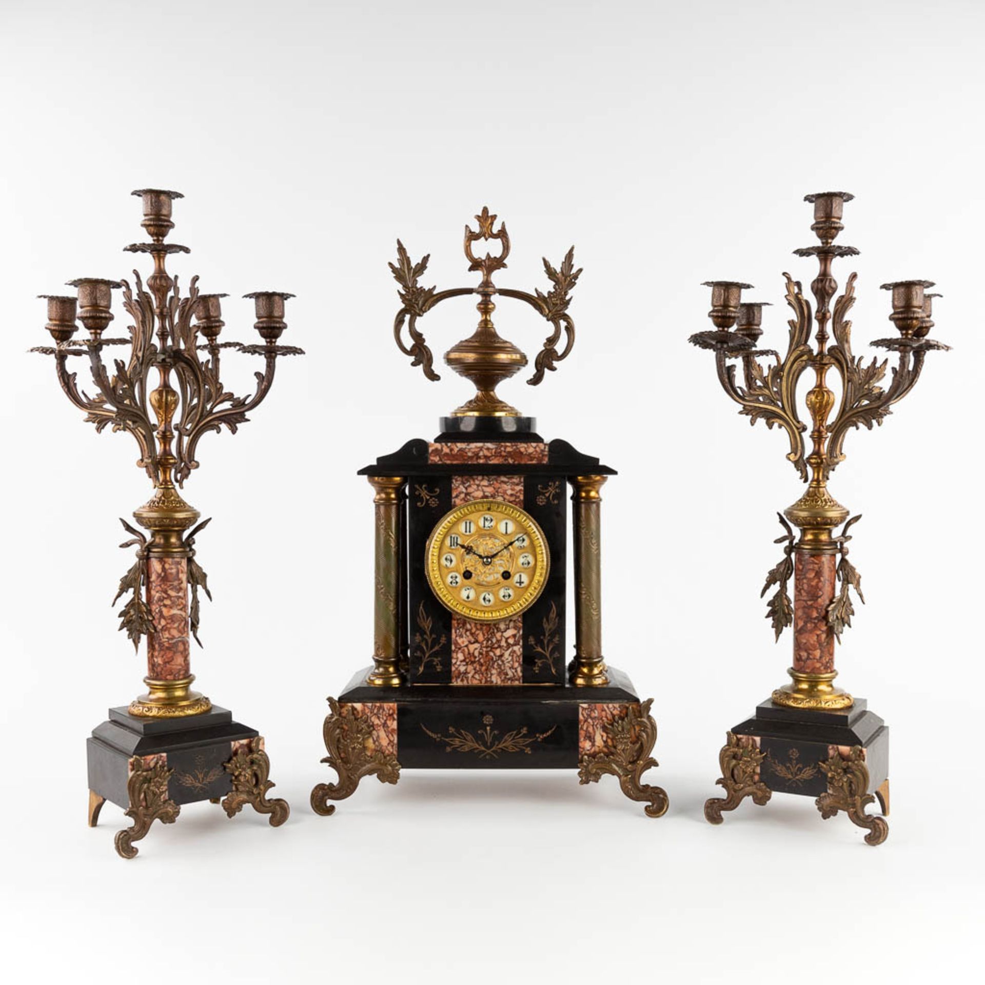 A three-piece mantle garniture, marble and bronze. Circa 1900. (L:16 x W:34 x H:59 cm) - Image 3 of 15