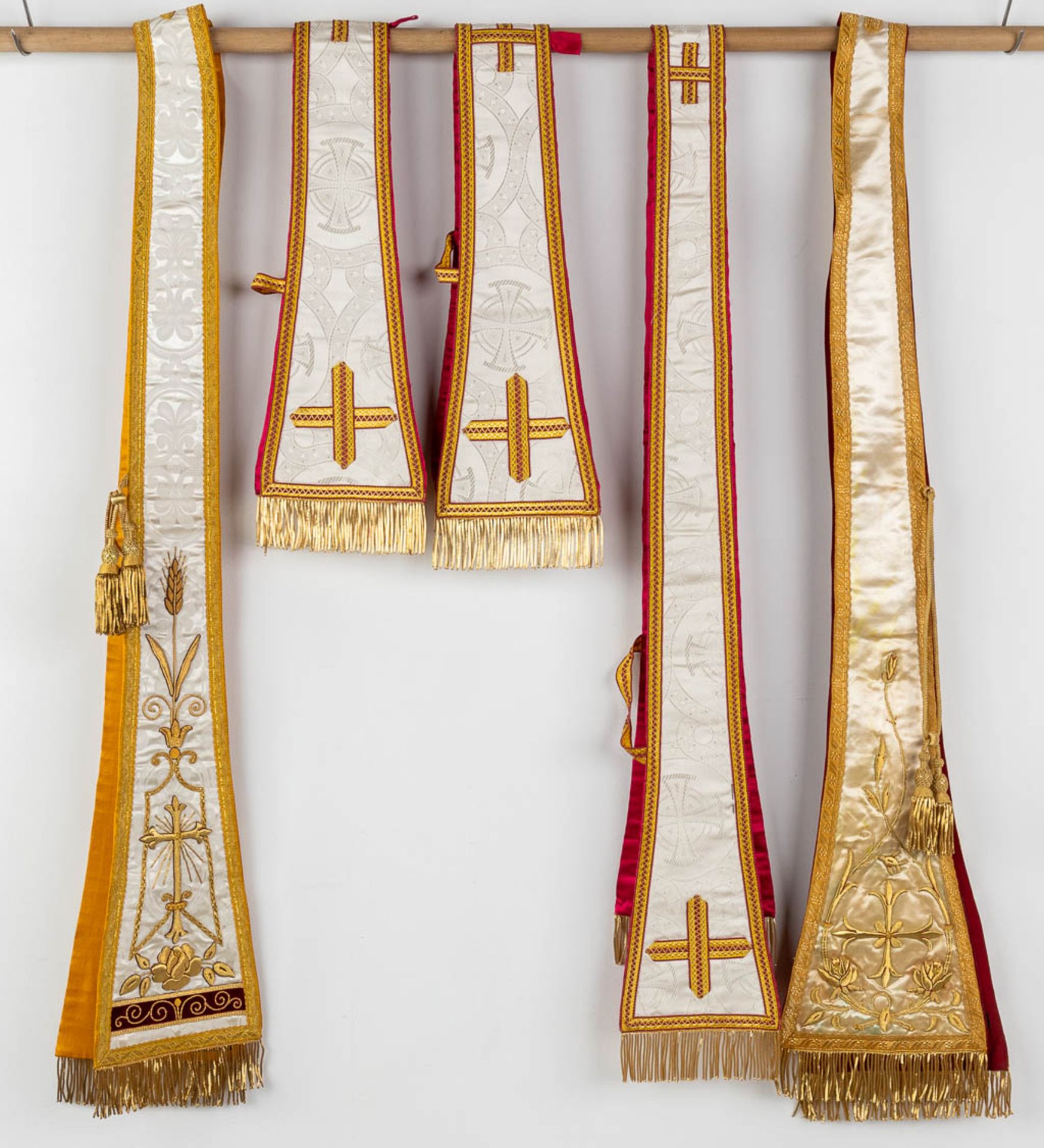 A matching set of Liturgical robes, 4 dalmatics, maniples and stola. - Image 14 of 17