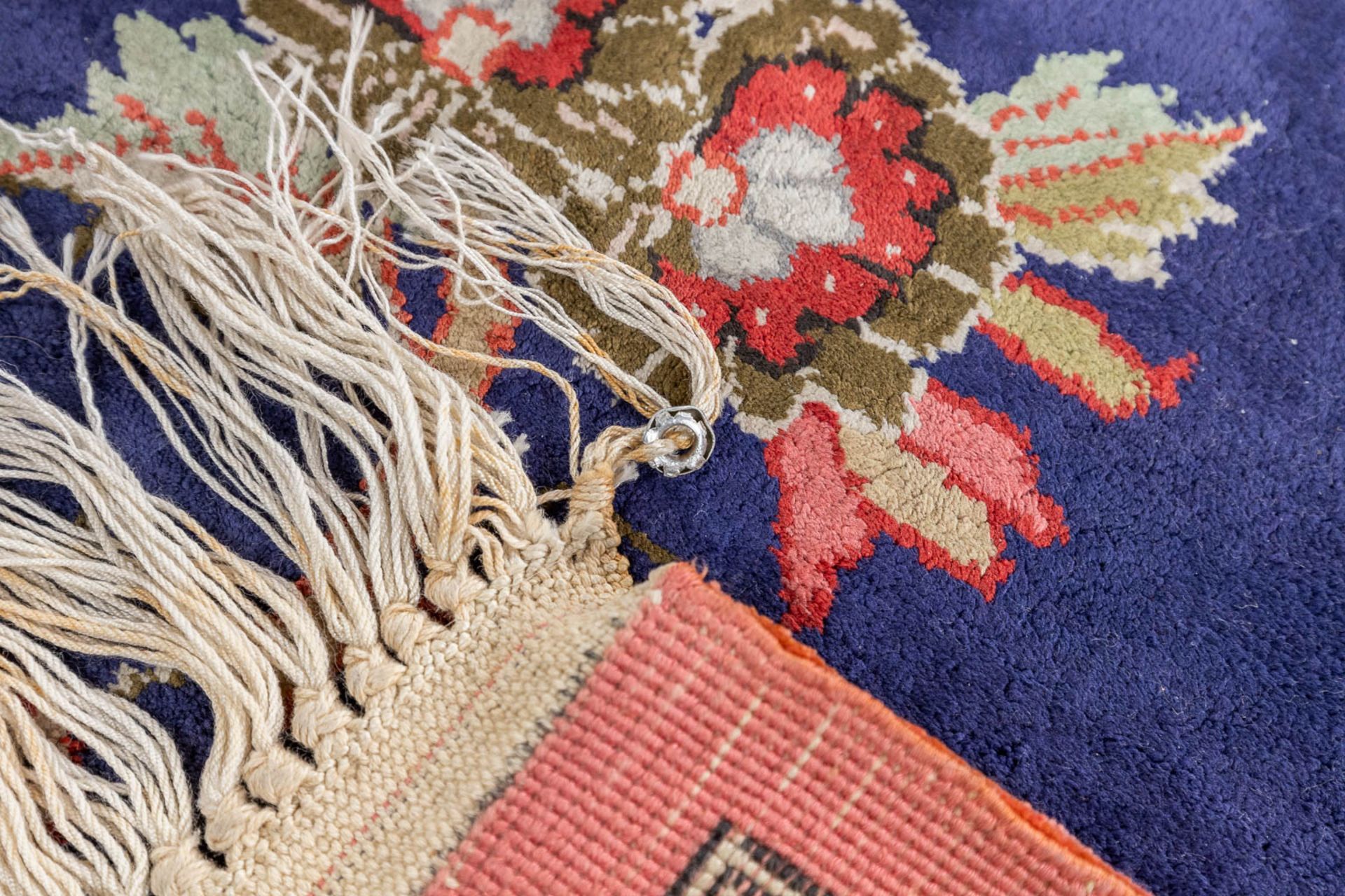 An Oriental hand-made carpet. Isphahan. (L:202 x W:287 cm) - Bild 8 aus 8