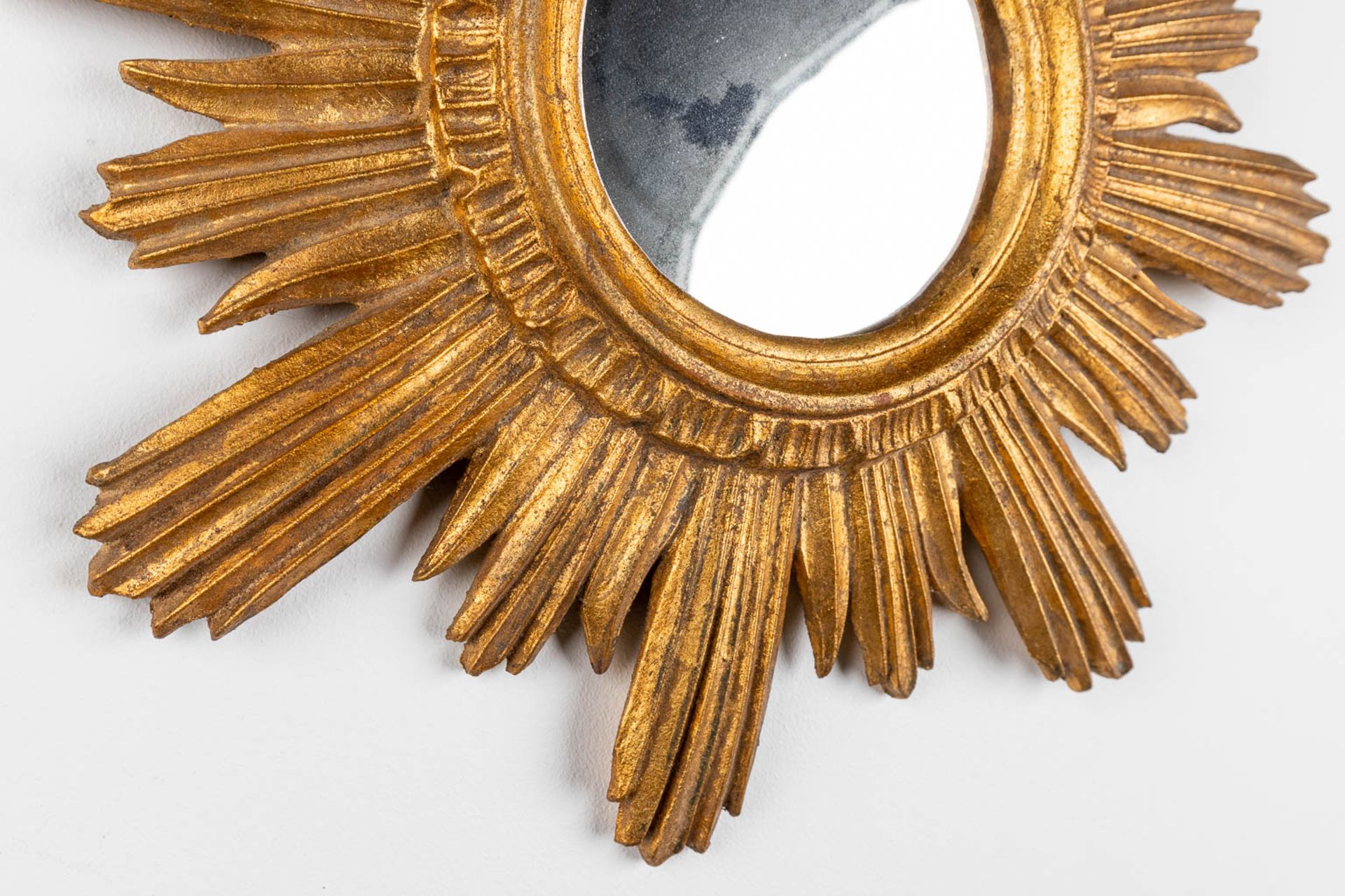 A mid-century sunburst mirror, with a flat mirror. (D:46 cm) - Image 3 of 6