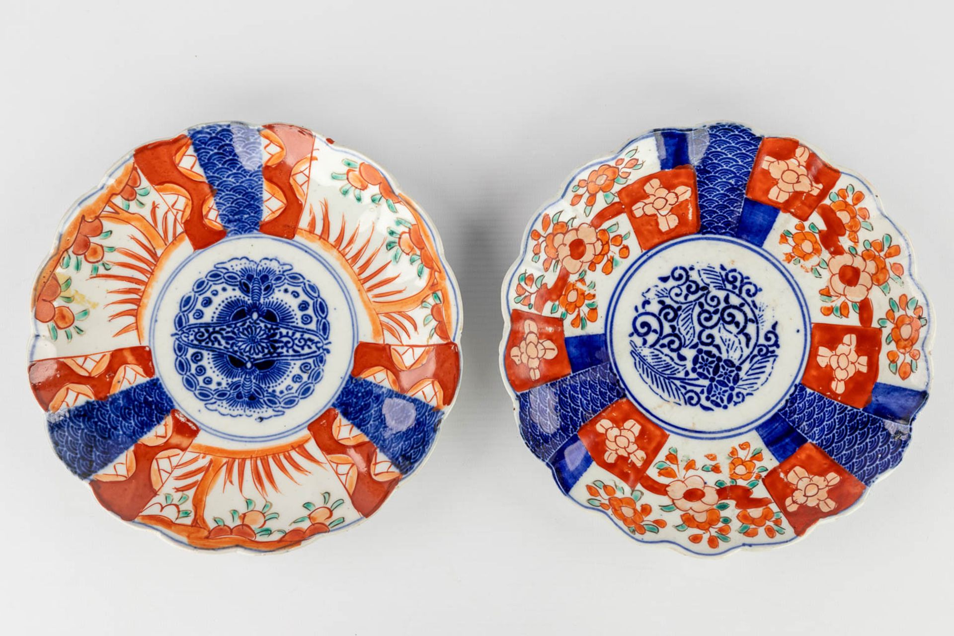 Eight pieces of Japanese Imari porcelain. 19th/20th C. (H:6,5 x D:47 cm) - Image 7 of 15