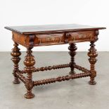 An antique payment table, probably portugal, 18th C. (L:80 x W:125 x H:83 cm)