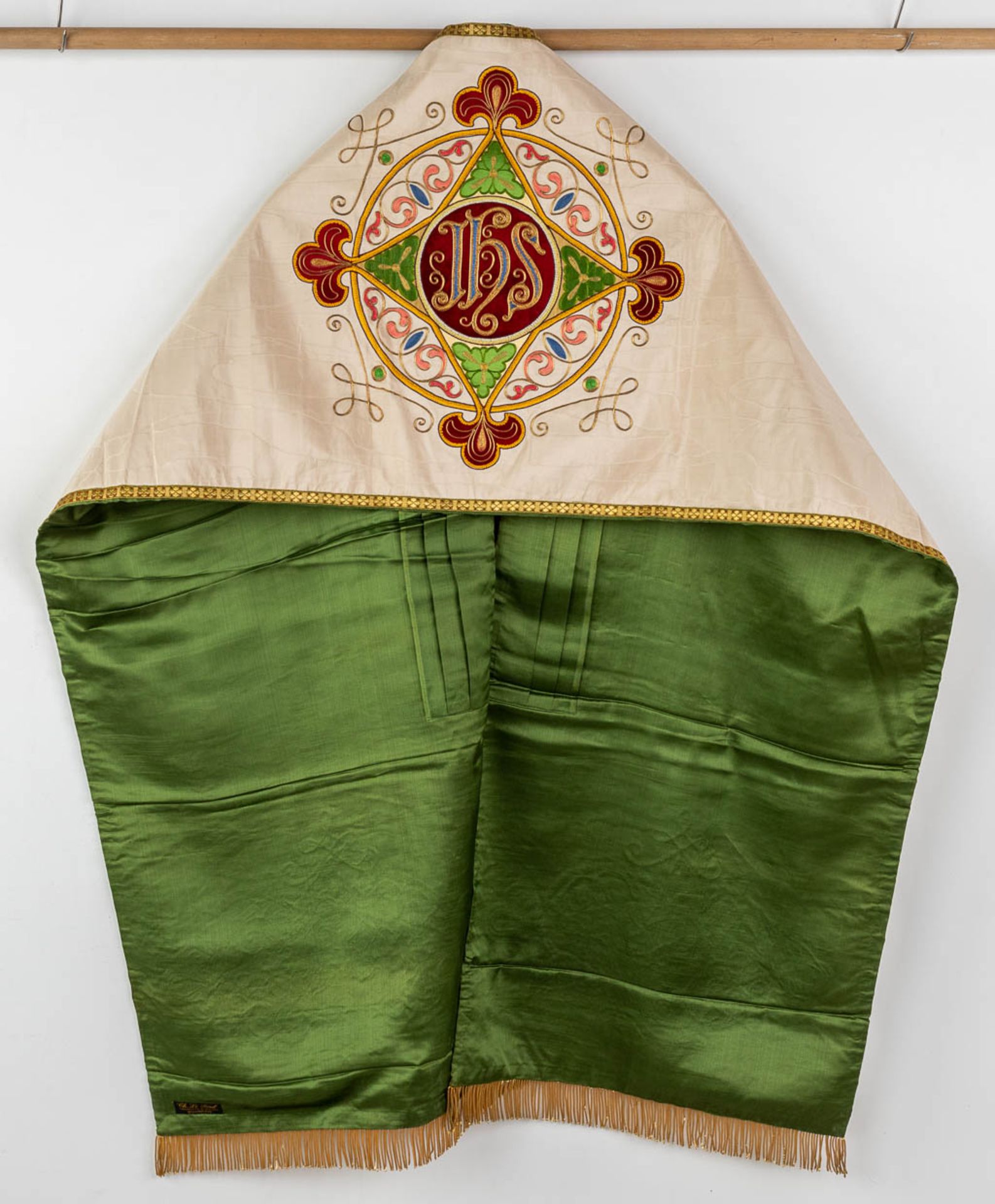 A set of Lithurgical Robes and accessories. Thick gold thread and embroideries. - Image 25 of 40