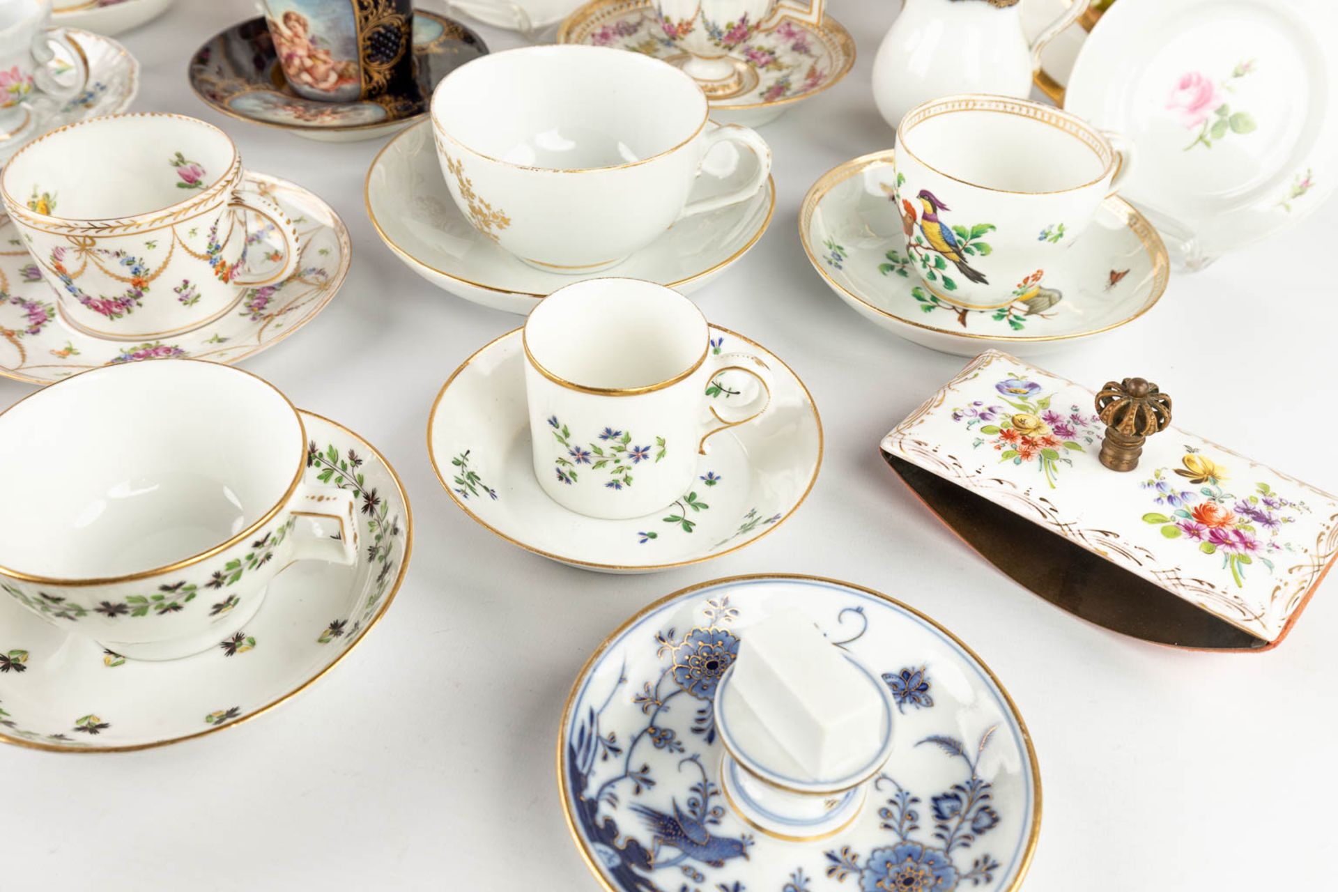 A large collection of porcelain items and table accessories of multiple marks. 19th and 20th C. (H:2 - Image 11 of 36