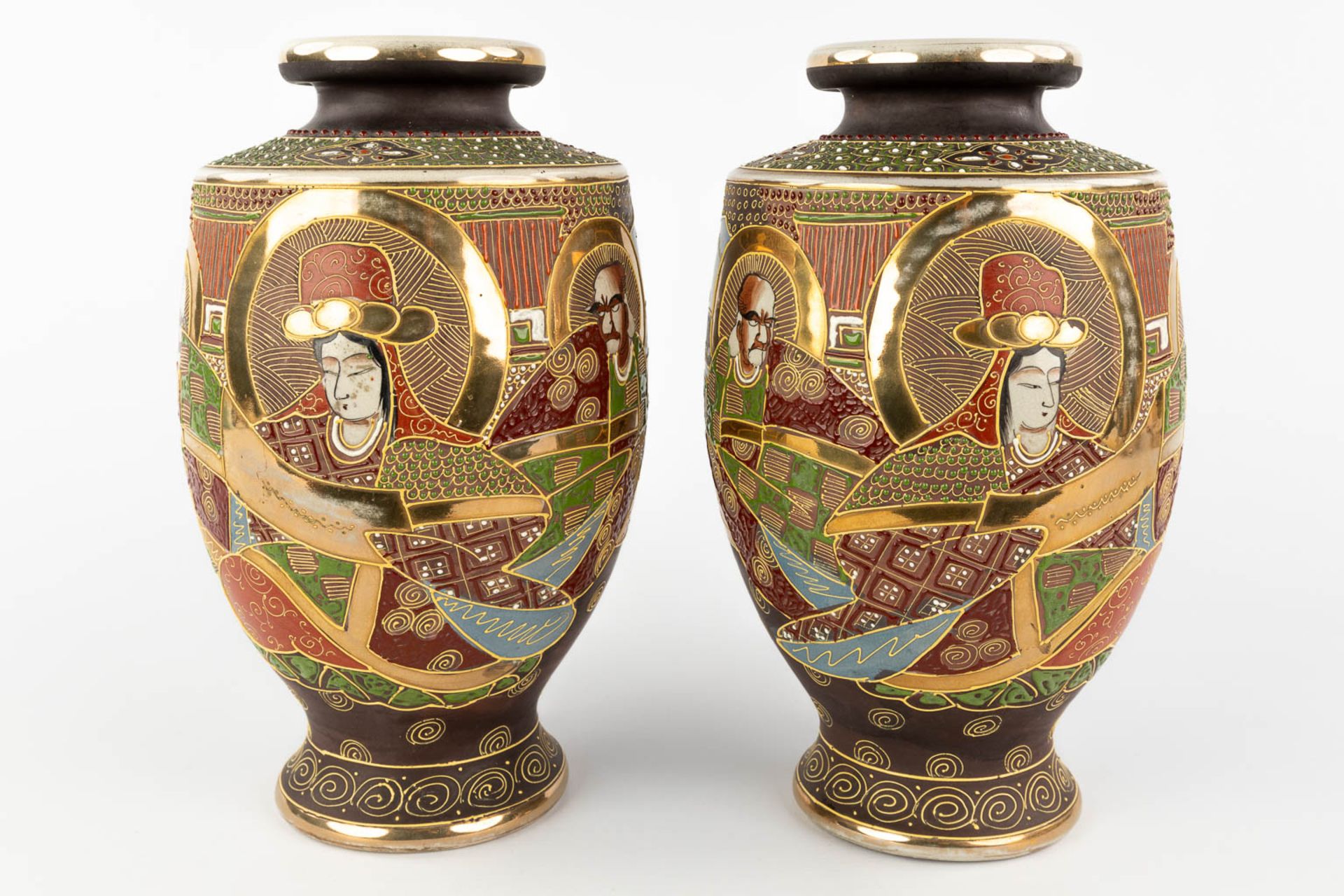 A pair of vases, a vase and jar with lid, Satsuma faience, Japan. 20th C. (H:31 x D:19 cm) - Image 7 of 19