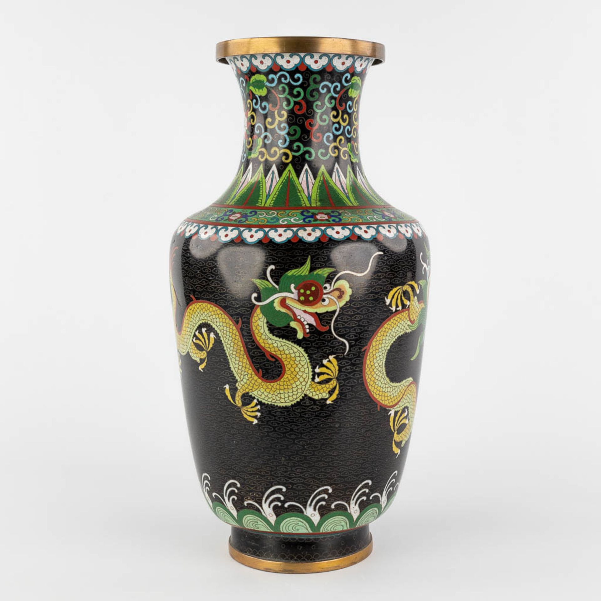 A vase with dragon decor, Cloisonné enamel. 20th C. (H:49 x D:23 cm) - Image 4 of 13