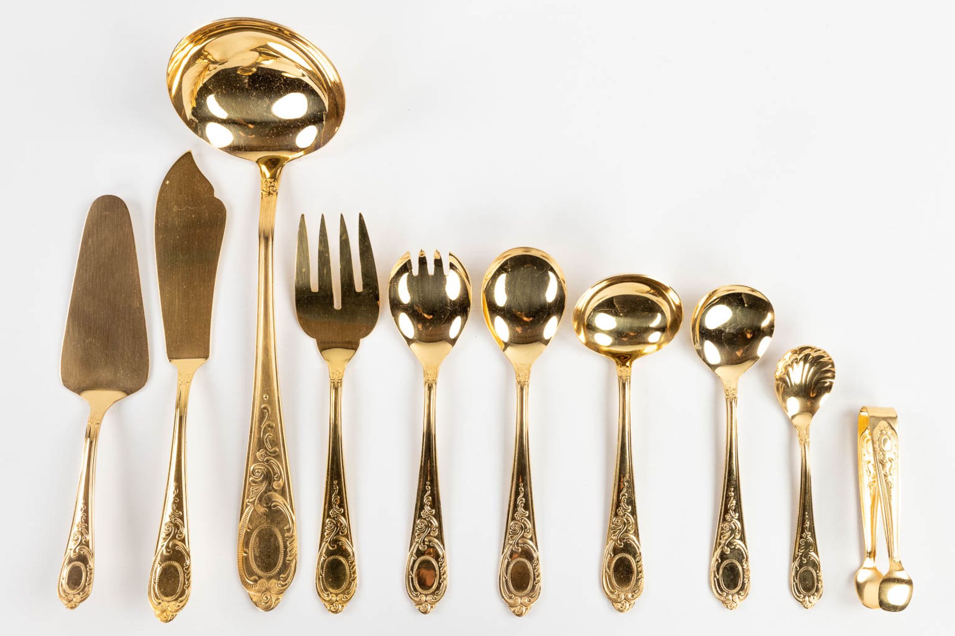 A gold-plated 'Solingen' flatware cutlery set, made in Germany. Model 'Régence' (D:34 x W:45 cm) - Image 9 of 13