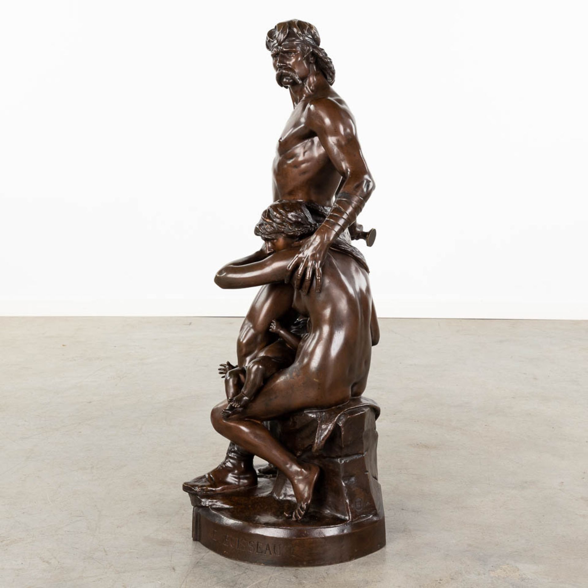 Émile André BOISSEAU (1842-1923) 'La Défence Du Foyer' patinated bronze. (W:54 x H:86 cm) - Image 4 of 16