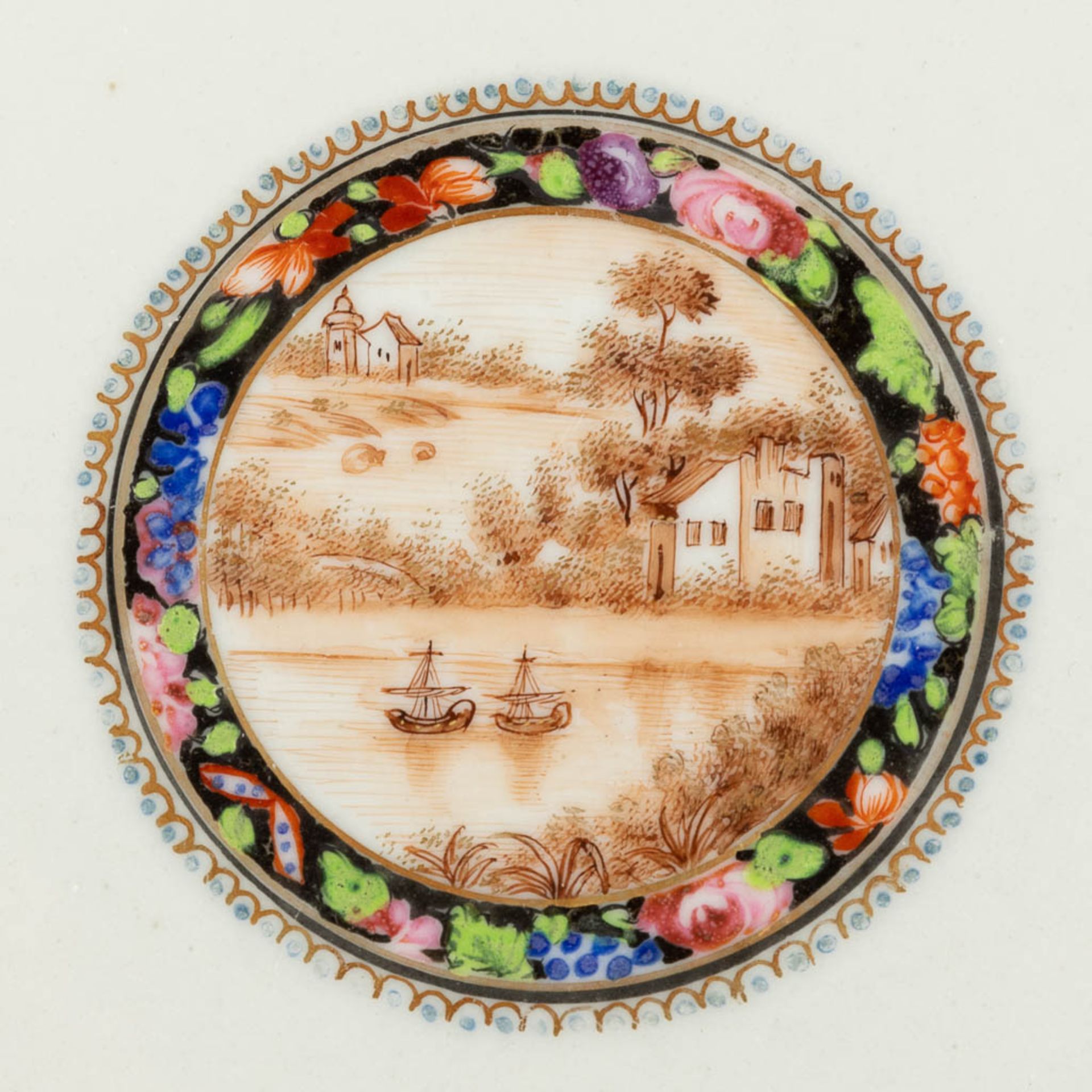 An antique Chinese Famille Rose plate with a river landscape for the Brazilian market, Qianlong peri - Bild 3 aus 6