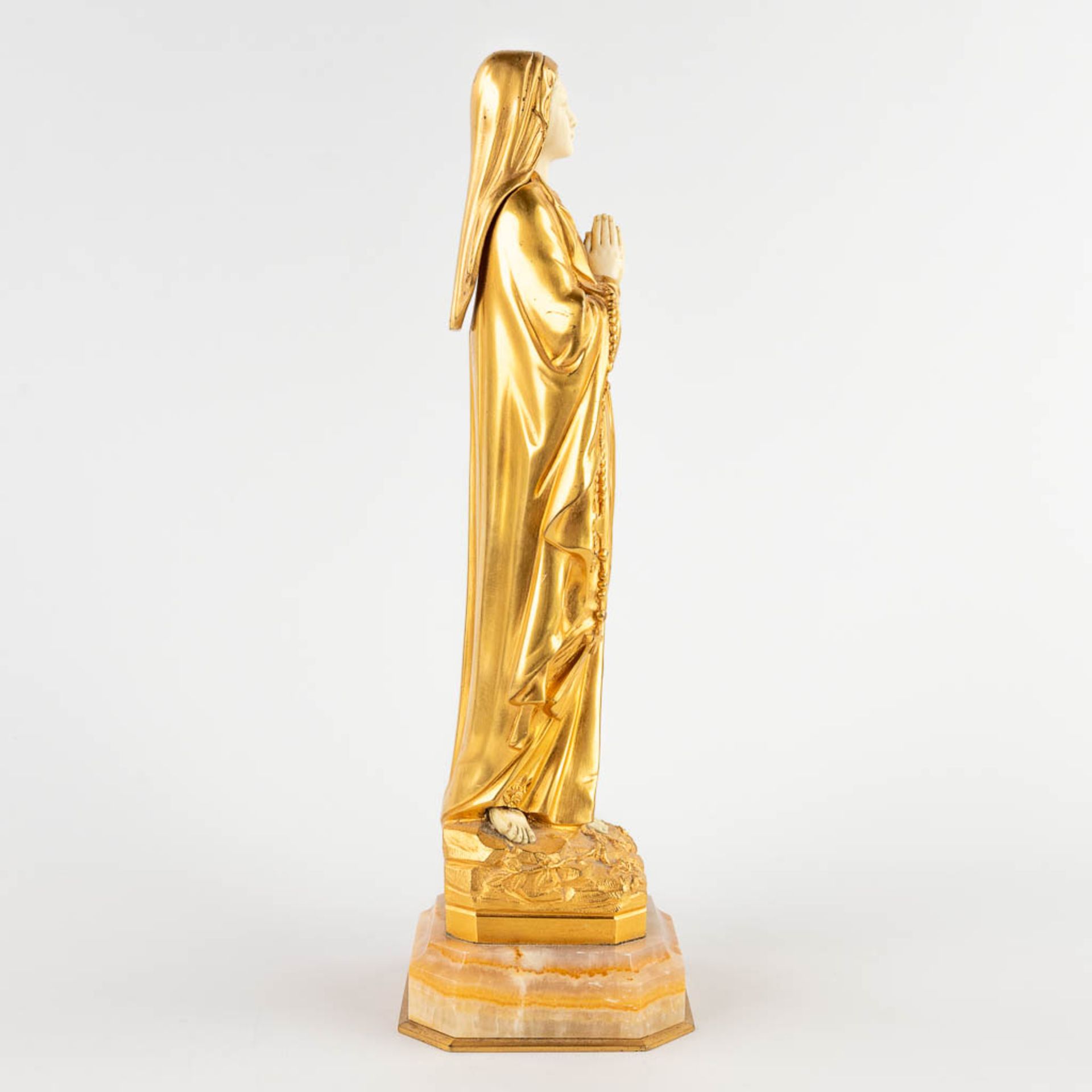 Dominique ALONZO (act.1910-1930) Mary, ormolu gilt bronze figurine, 19th C. (D:10 x W:10 x H:32 cm) - Image 4 of 13