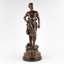 L'Abbateur, a figurine of a butcher, spelter. Circa 1900. (H:68 x D:23 cm)