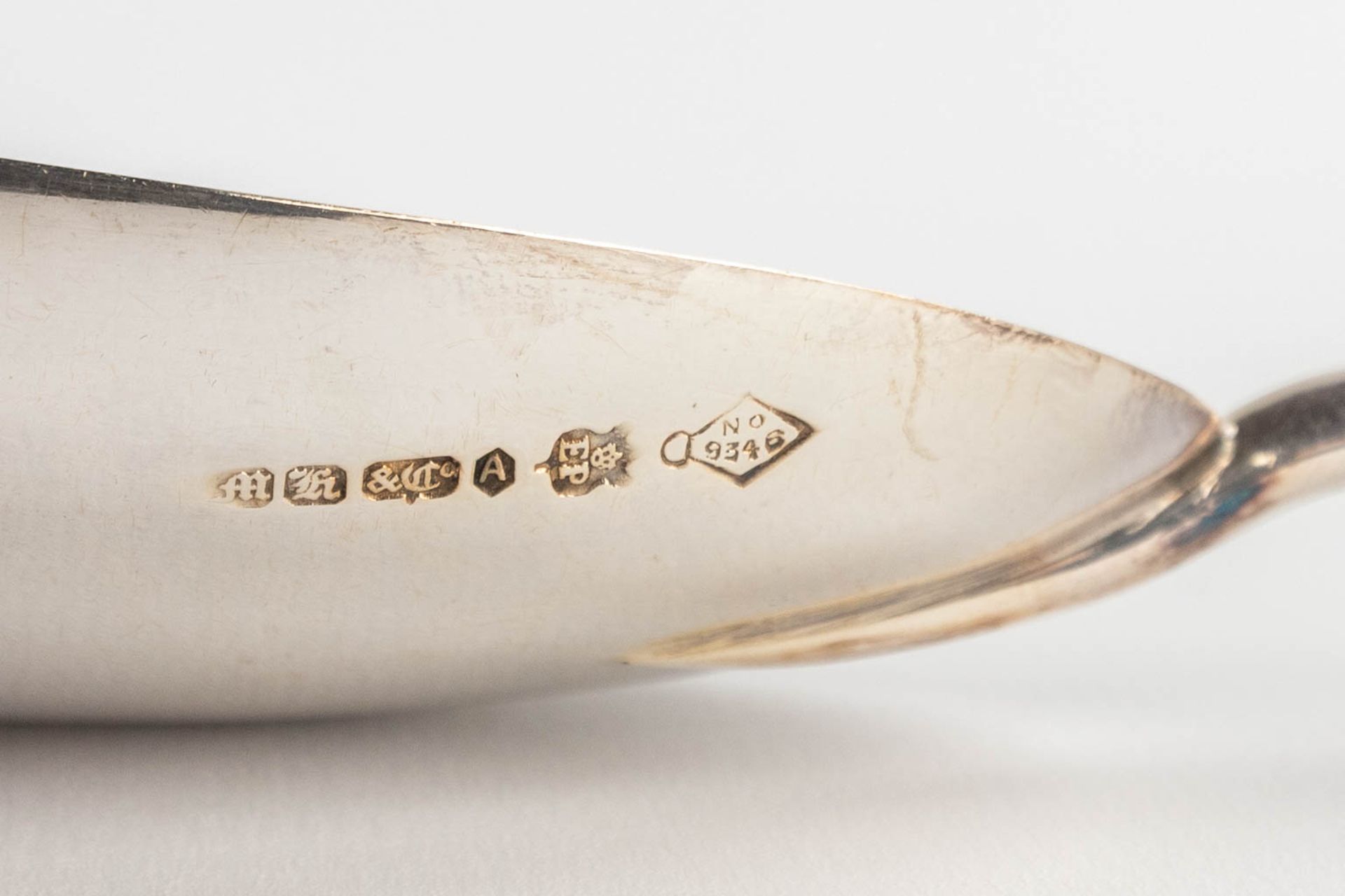 Martin Hall &amp; Cie, a set of 4 silver-plated Victorian spoons. UK, 19th C. (W:23,5 cm) - Image 9 of 12