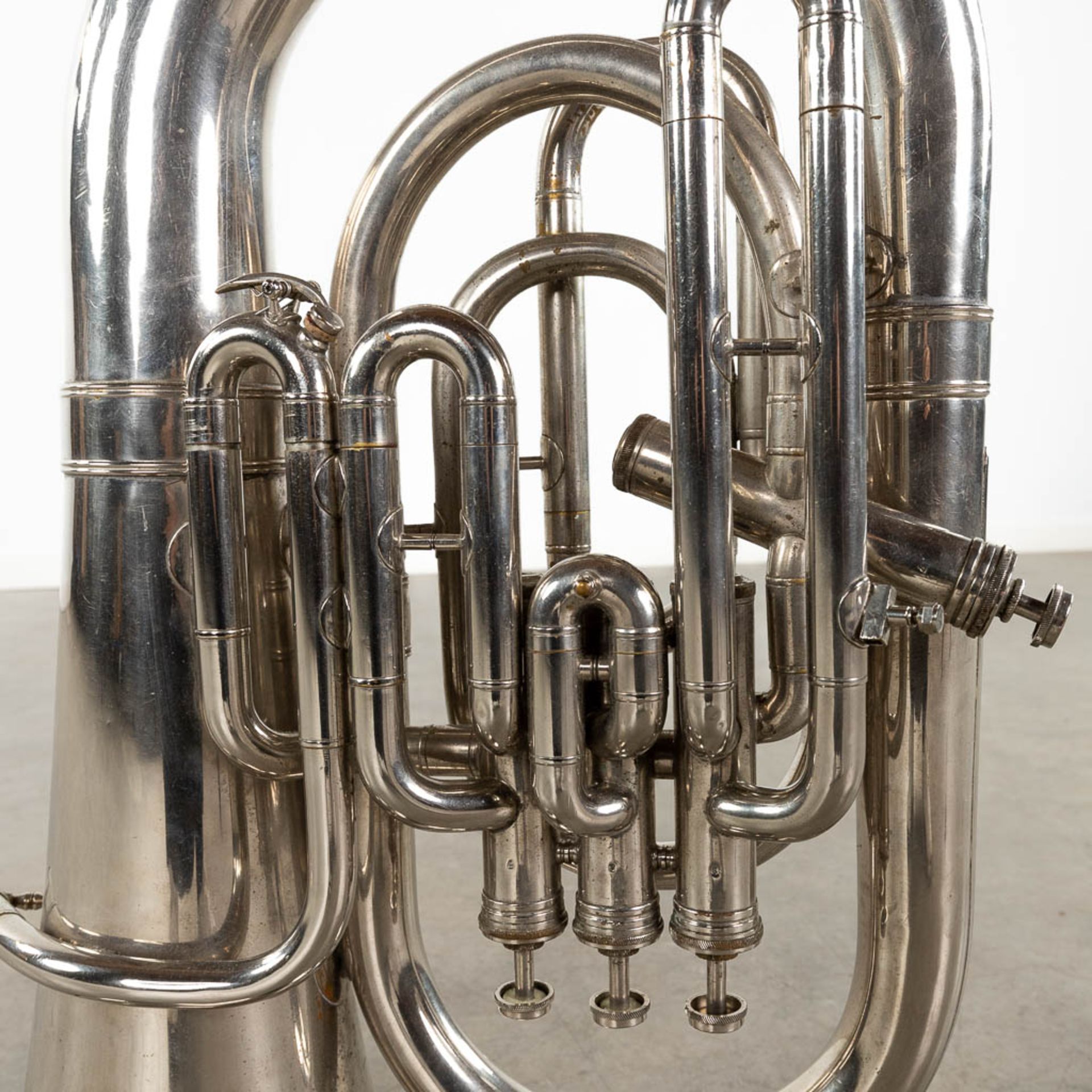 A Brass Tuba, Musical Instrument. The Netherlands, 20th C. (D:47 x W:65 x H:33 cm) - Image 8 of 12