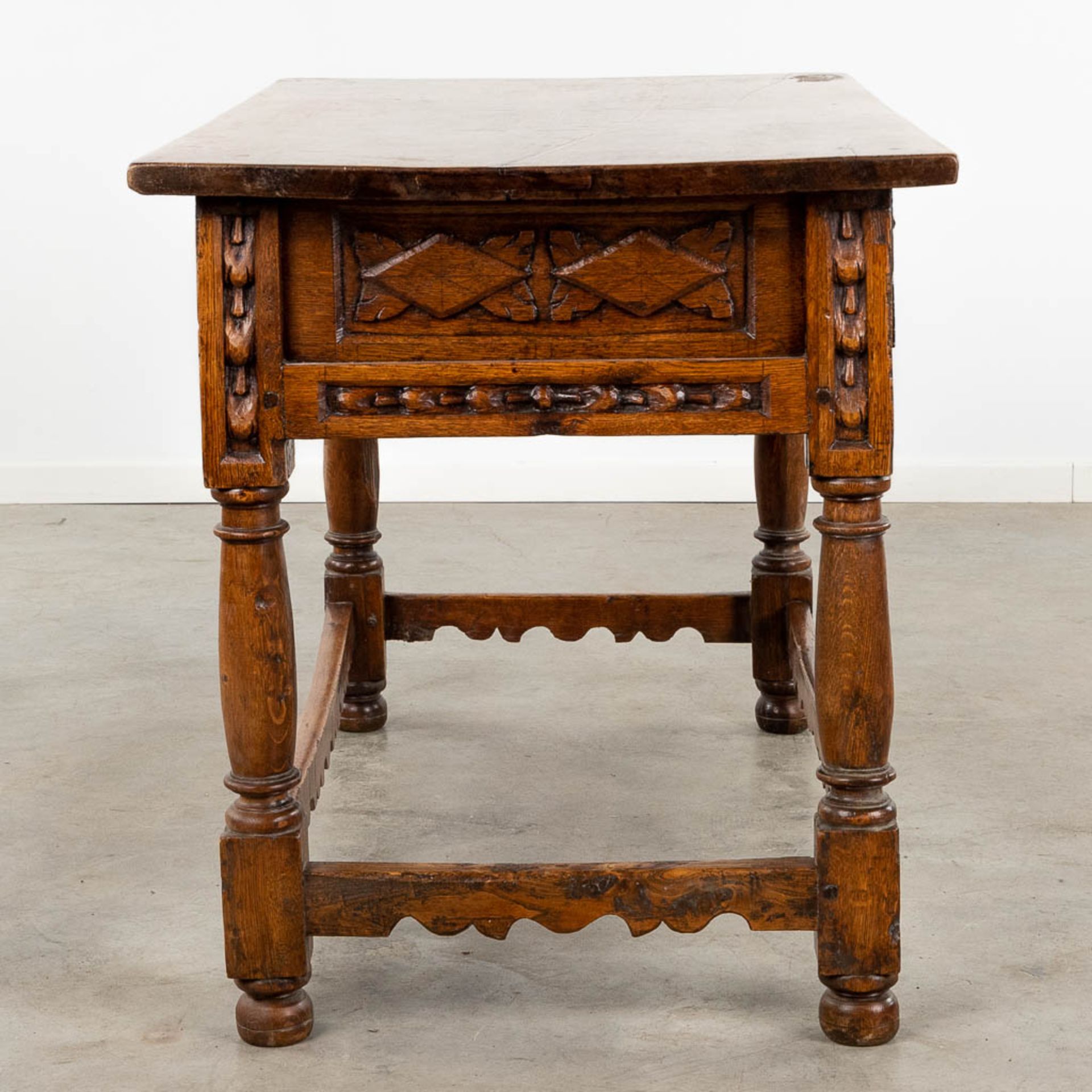 An antique "Table De Milieu", sculptured wood. Spain, 18th C. (D:72 x W:127 x H:82 cm) - Image 5 of 13