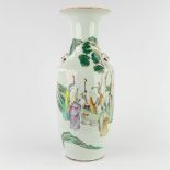 A Chinese vase decorated with wise men, 19th/20th C. (H:57 x D:23 cm)
