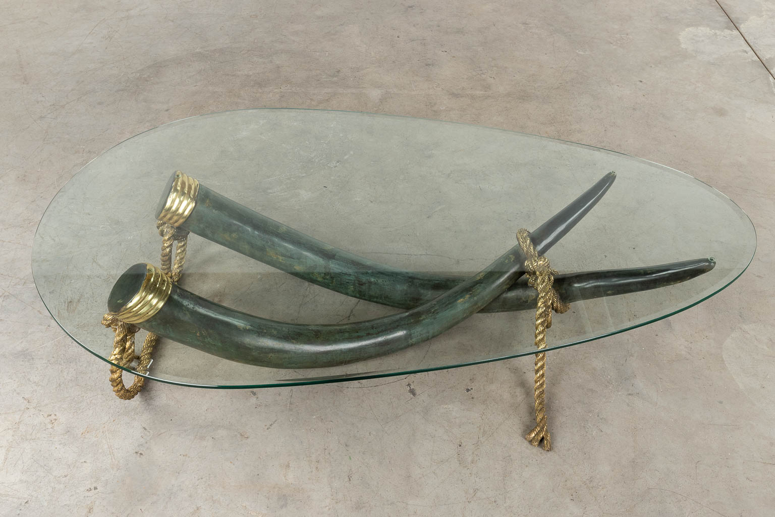 A coffee table, faux tusks, bronze, Valenti, Spain. Circa 1980. (D:100 x W:168 x H:40 cm) - Image 8 of 11