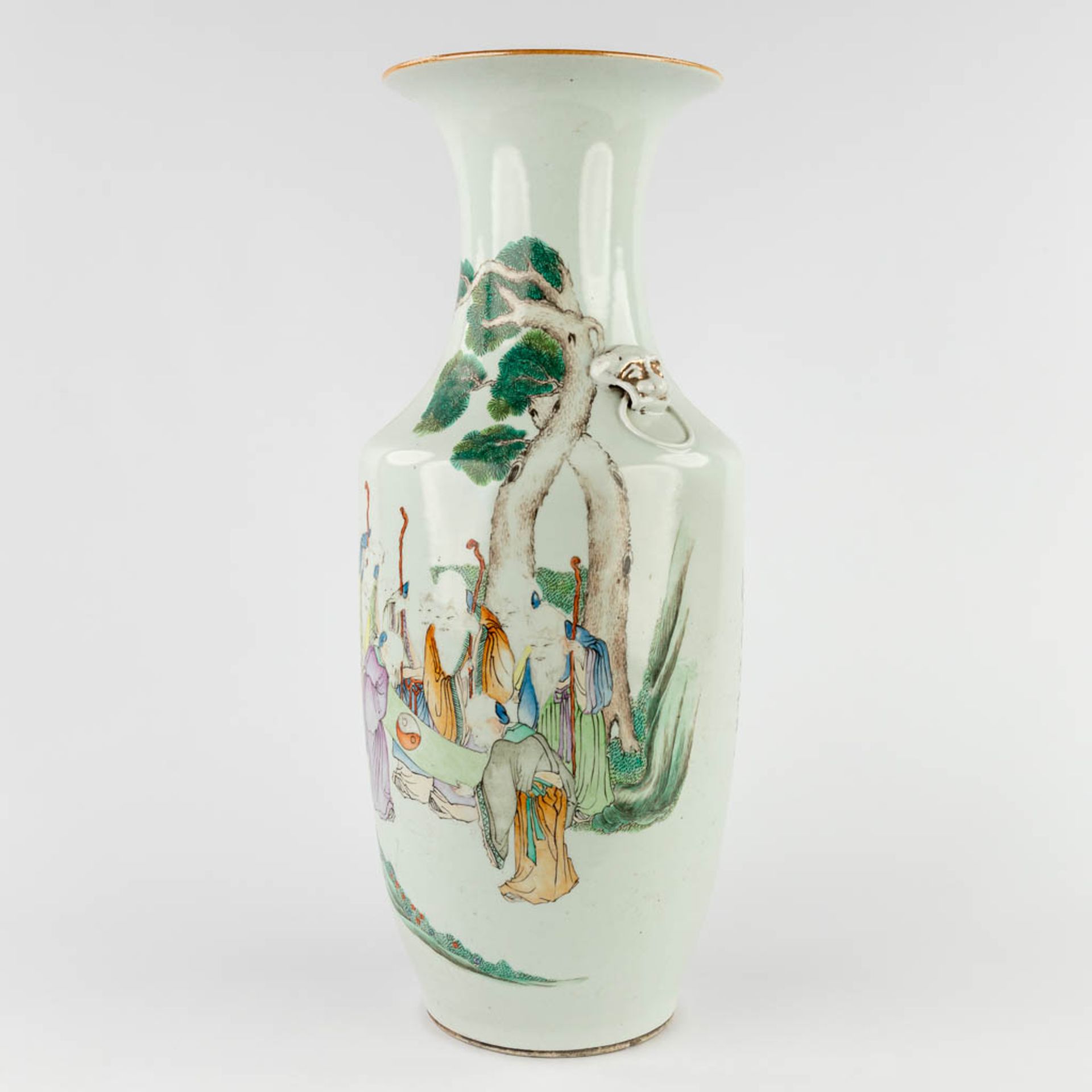 A Chinese vase decorated with wise men, 19th/20th C. (H:57 x D:23 cm) - Bild 3 aus 14