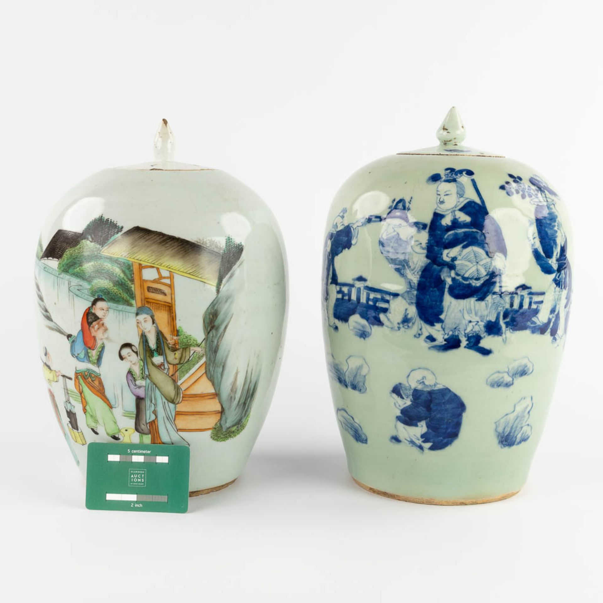 Two Chinese ginger jars, celadon and polychrome decor. 19th/20th C. (H:34 x D:22 cm) - Bild 2 aus 15