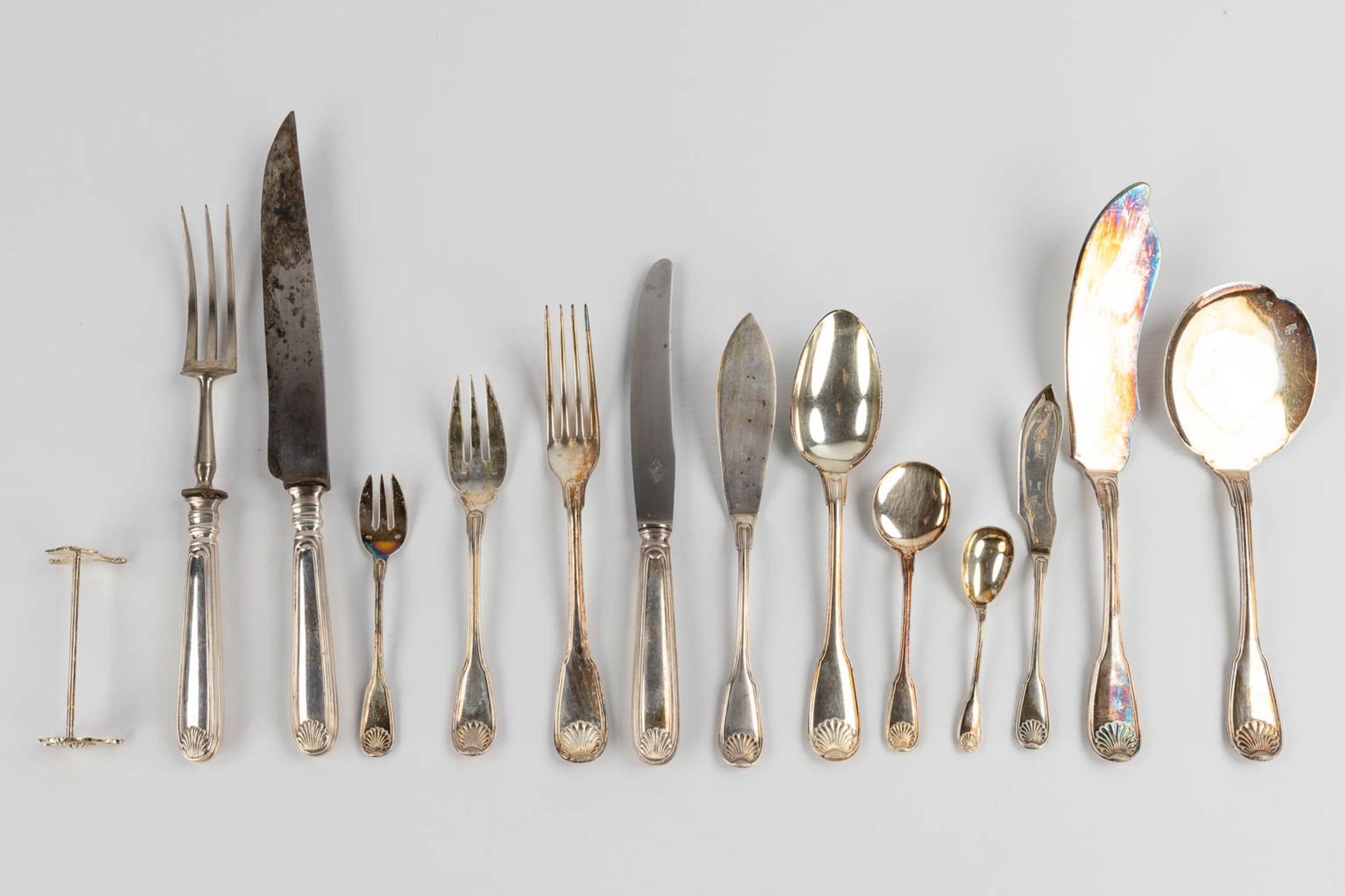 Lemaire &amp; De Vernissy, 'Cocquille' a silver cutlery set. Added Christofle 'Coquille'. 4,717 kg. - Image 3 of 24