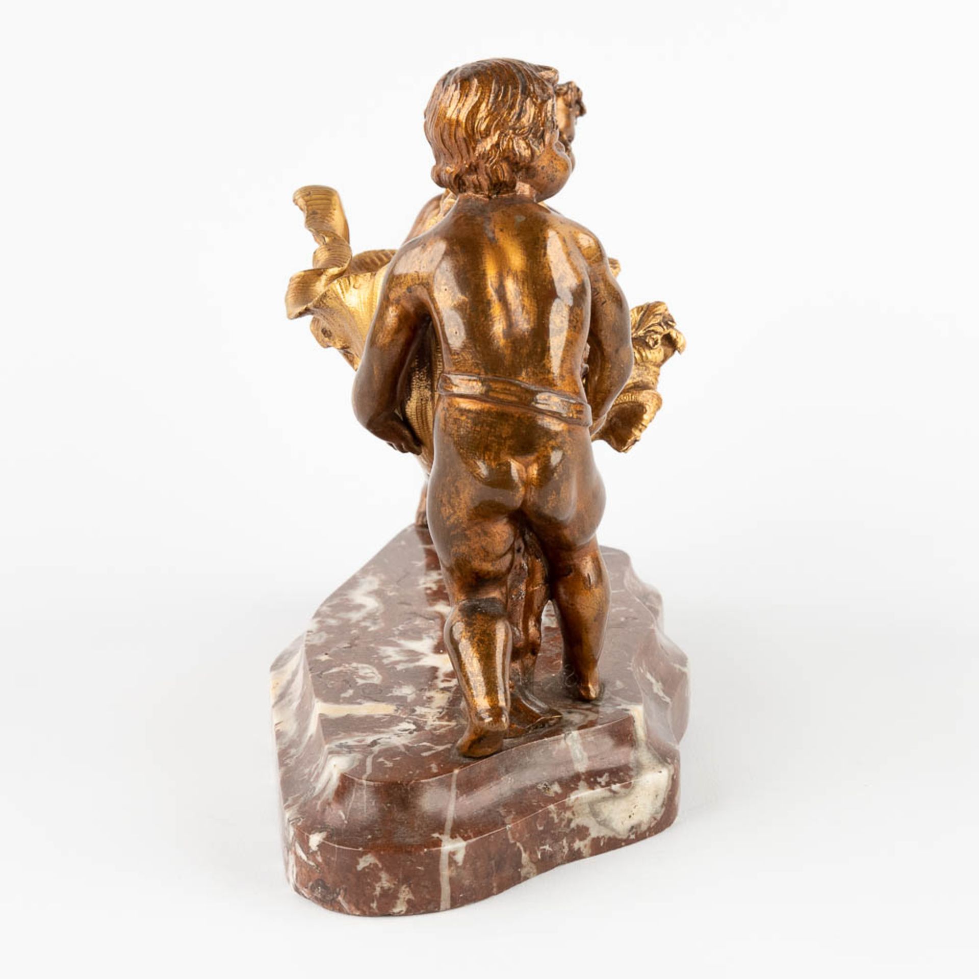 Two Putti with a sea shell, Vide Poche, Louis XV style, bronze mounted on marble. 19th C. (D:13 x W: - Image 4 of 13