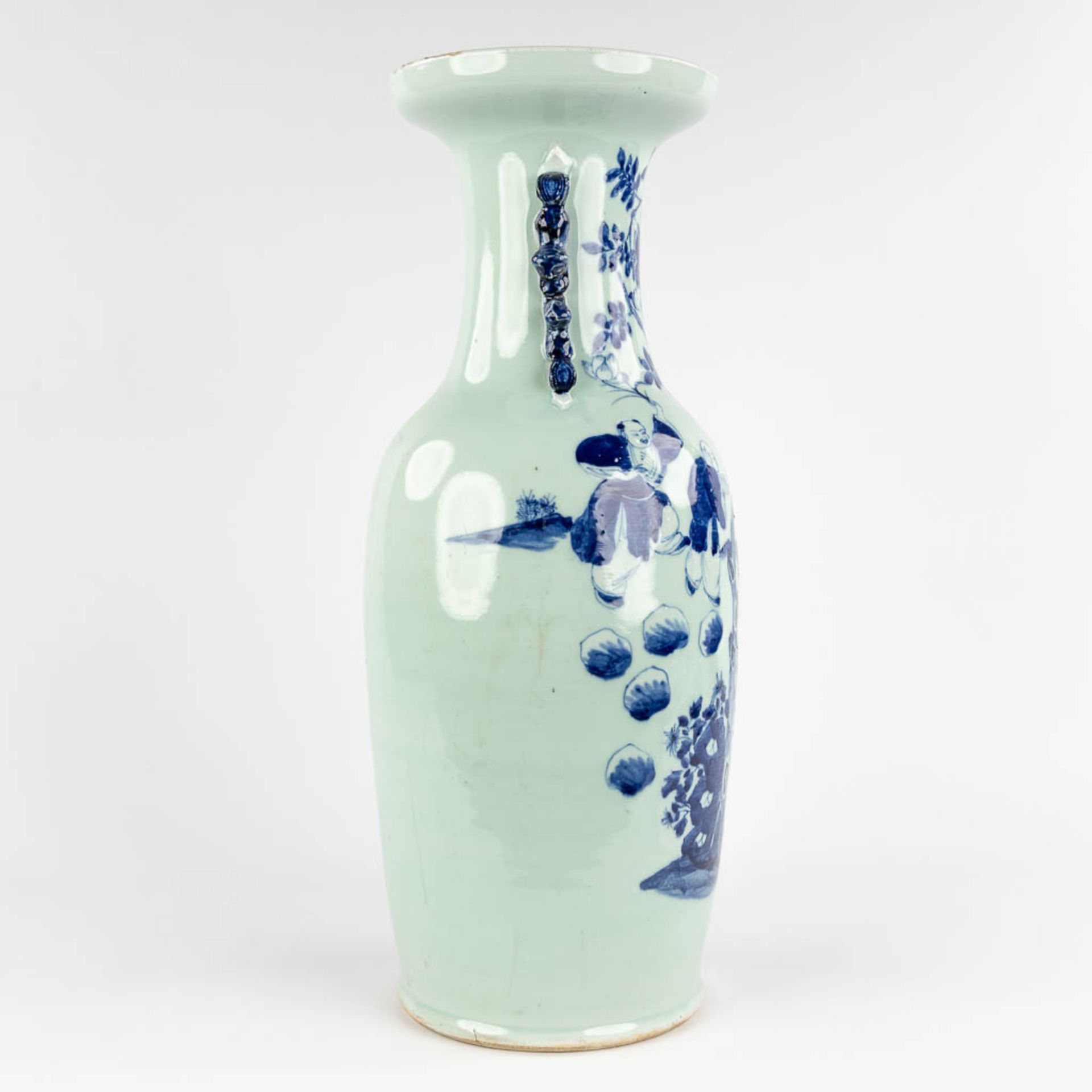 A Chinese celadon vase, blue-white, decorated with wise men. 19th/20th C. (H:59 x D:23 cm) - Image 4 of 16