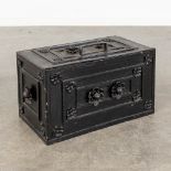 An antique chest, patinated metal, 19th C. (D:29 x W:49 x H:29 cm)