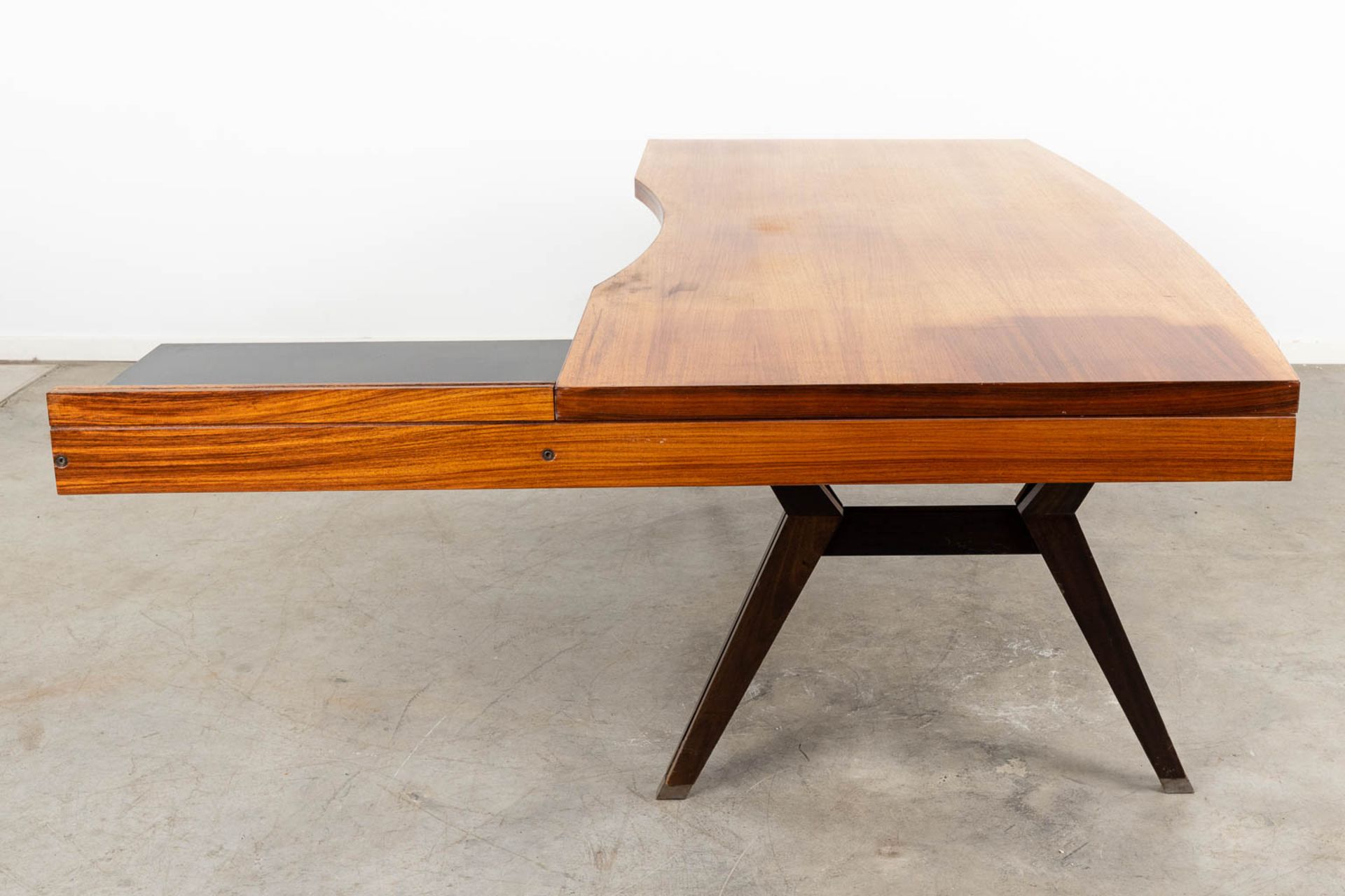 Ico PARISI (1916-1996) 'Terni Desk' by MIM Roma (D:98 x W:210 x H:73 cm) - Image 6 of 13
