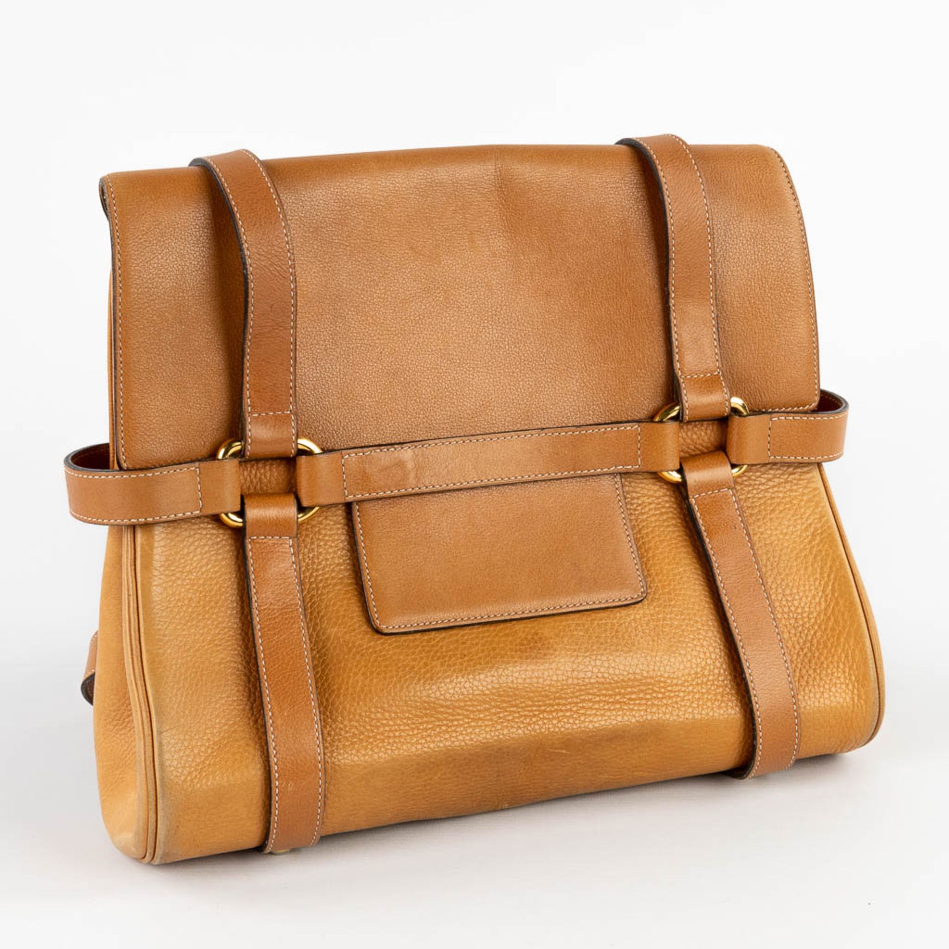 Delvaux, a brown leather handbag, original fabric storage bag. (W:32 x H:30 cm) - Image 4 of 18