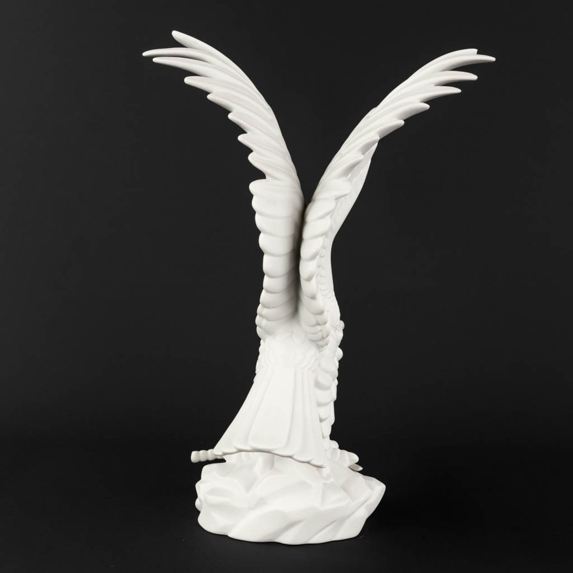 Herend, an eagle with sword figurine, bisque porcelain. (D:24 x W:23,5 x H:33 cm) - Image 5 of 10