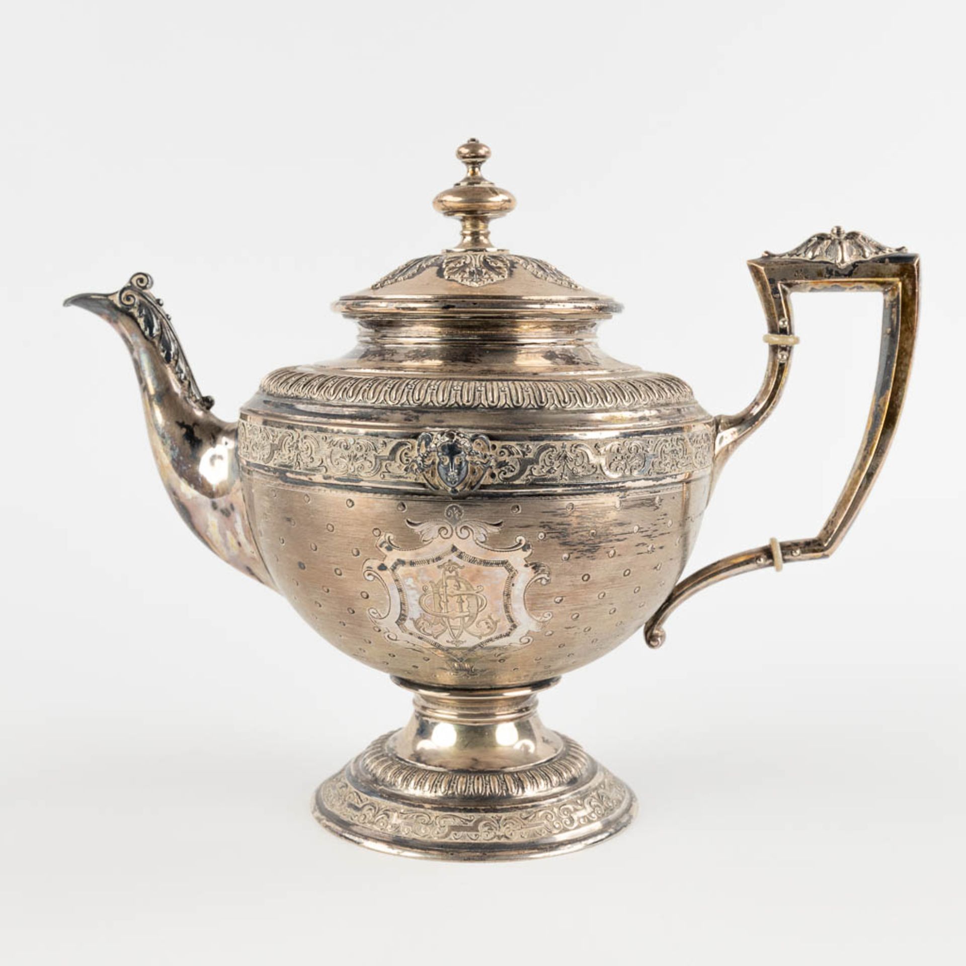 A teapot, silver, Germany. Gross: 659g. (D:16 x W:26 x H:21 cm) - Image 5 of 12