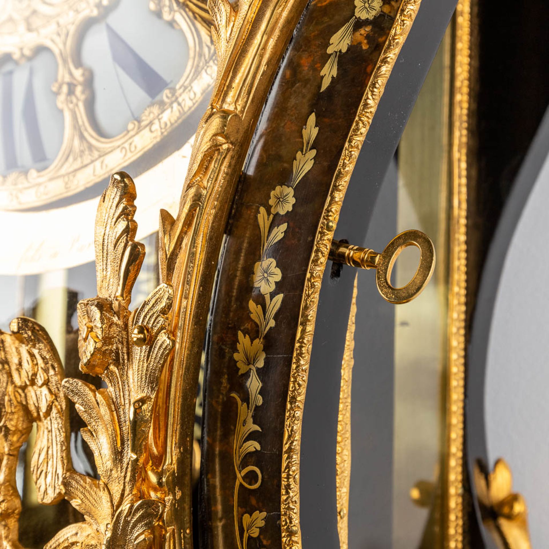 A boulle Cartel clock on a console, tortoiseshell and copper inlay, Napoleon 3, 19th C. Lefaucheur & - Image 10 of 16