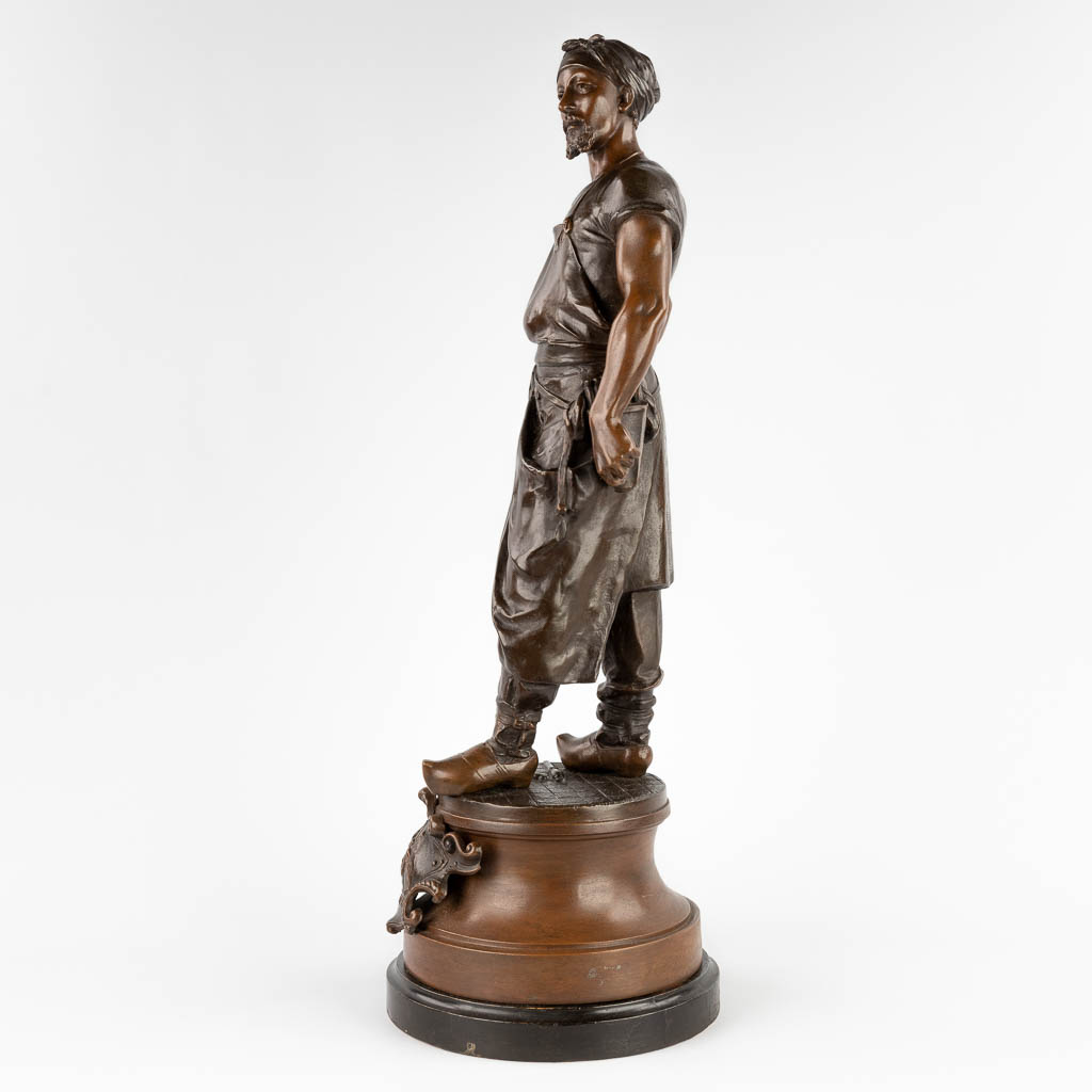 L'Abbateur, a figurine of a butcher, spelter. Circa 1900. (H:68 x D:23 cm) - Image 6 of 12