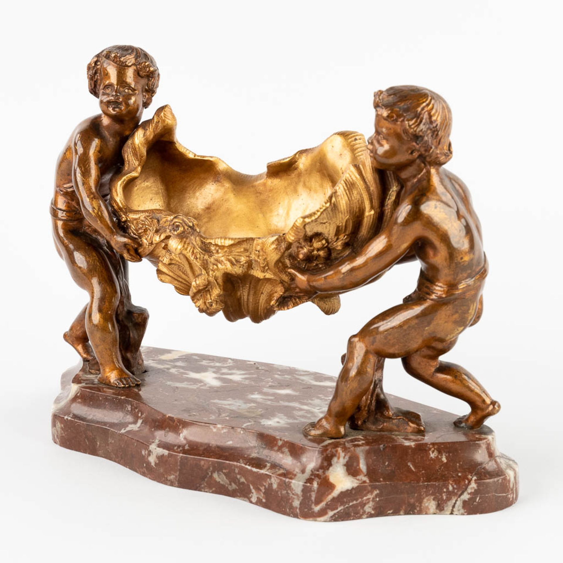 Two Putti with a sea shell, Vide Poche, Louis XV style, bronze mounted on marble. 19th C. (D:13 x W: - Image 7 of 13