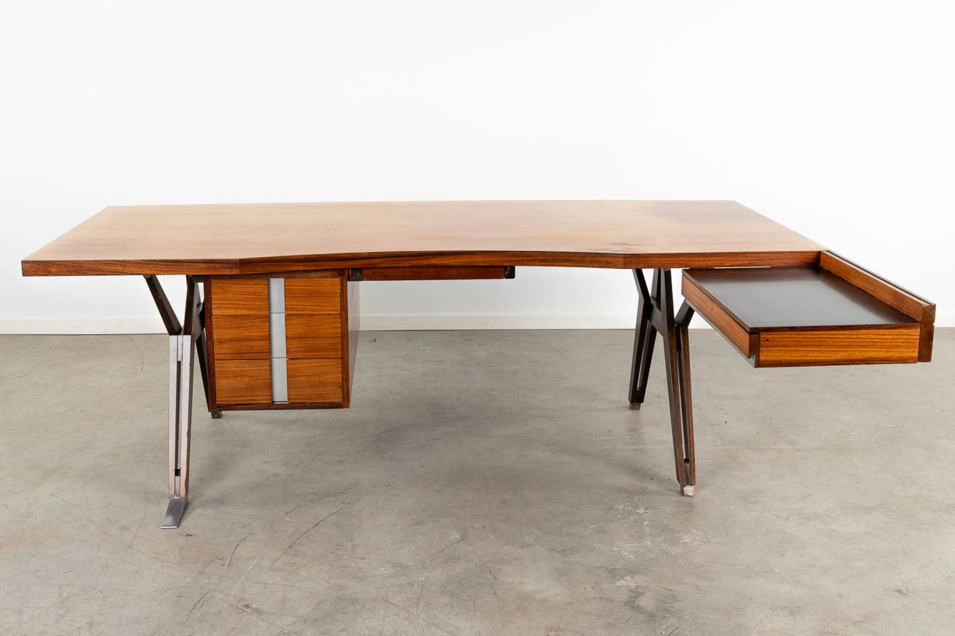Ico PARISI (1916-1996) 'Terni Desk' by MIM Roma (D:98 x W:210 x H:73 cm) - Image 5 of 13