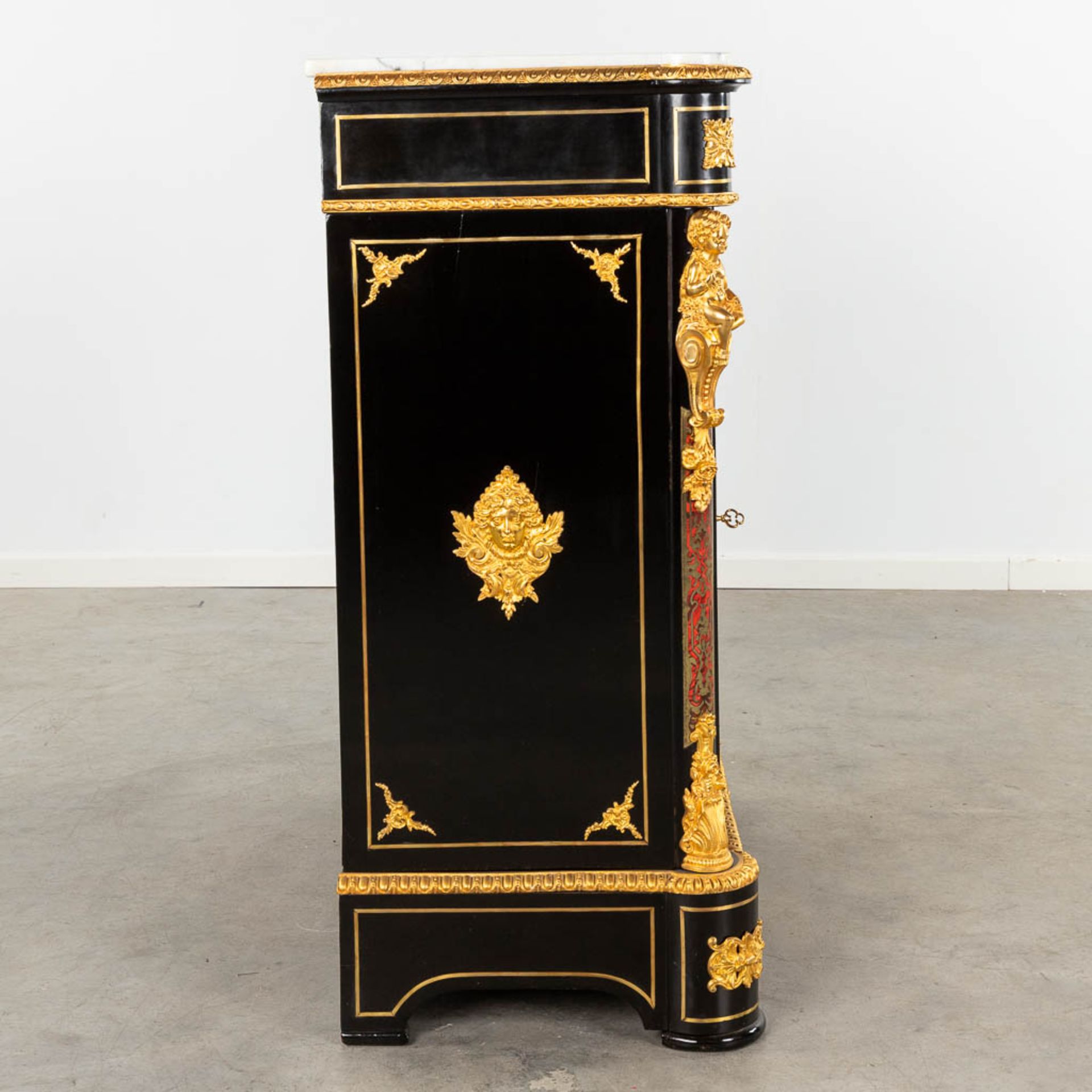 A one-door cabinet, Boulle, tortoiseshell and copper inlay, Napoleon 3, 19th C. (D:48 x W:90 x H:111 - Image 7 of 15