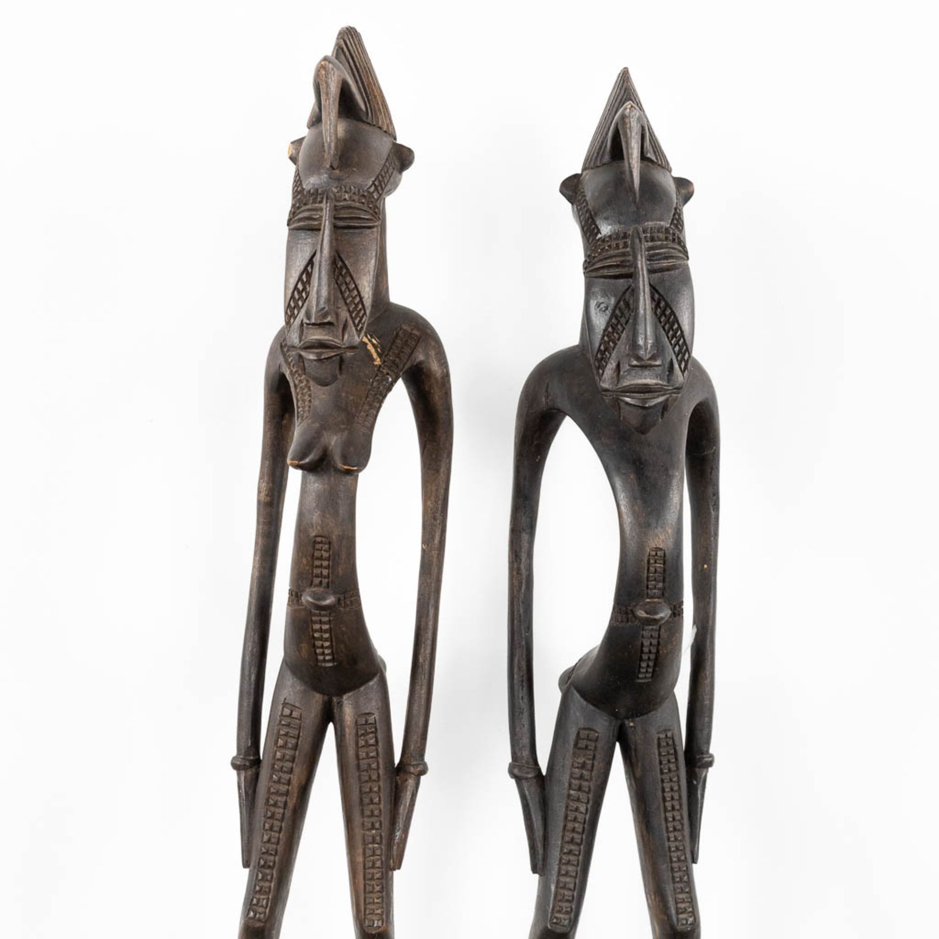 A collection of African masks and ceramic items. (H:124 cm) - Image 3 of 16