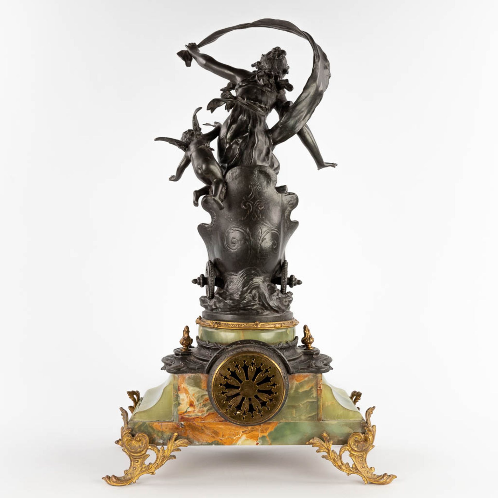 Auguste MOREAU (1834-1917) A mantle clock, spelter on green onyx, 19th C. (D:21 x W:44 x H:63 cm) - Image 6 of 19