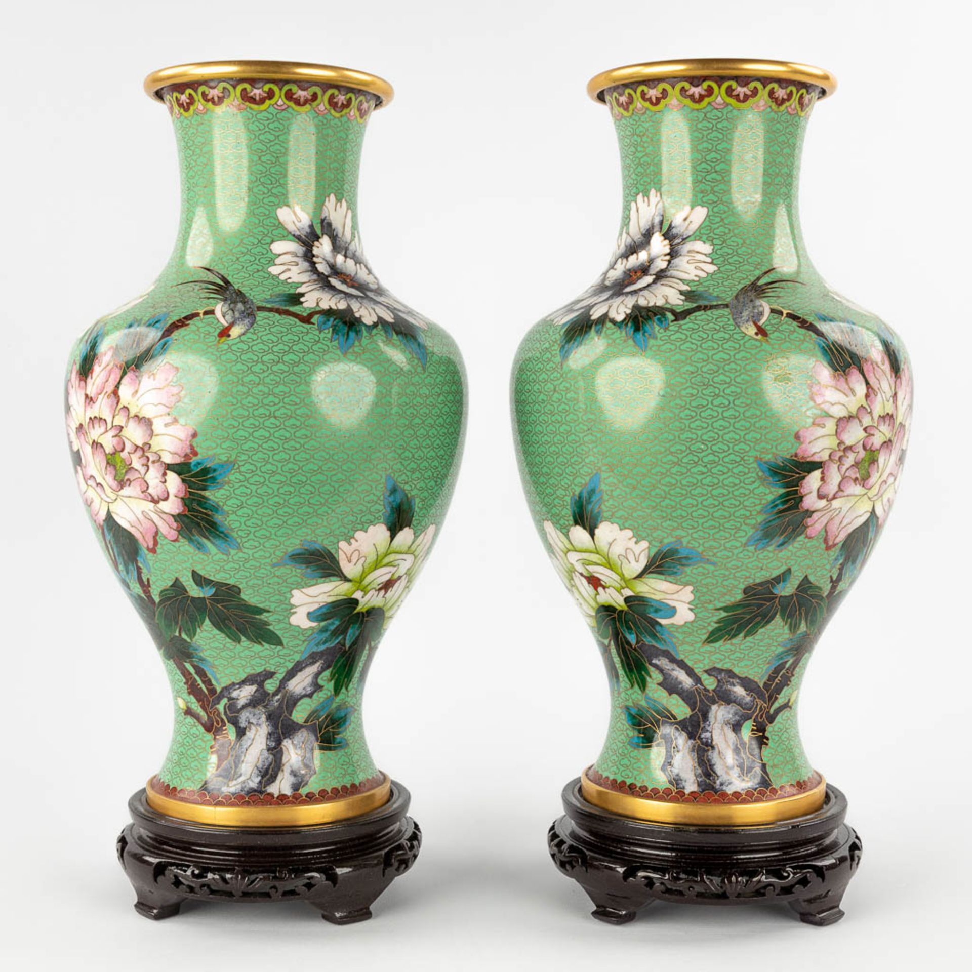 A pair of bronze vases with cloisonné enamel decor of fauna and flora. 20th C. (H:38 x D:22 cm) - Bild 3 aus 16