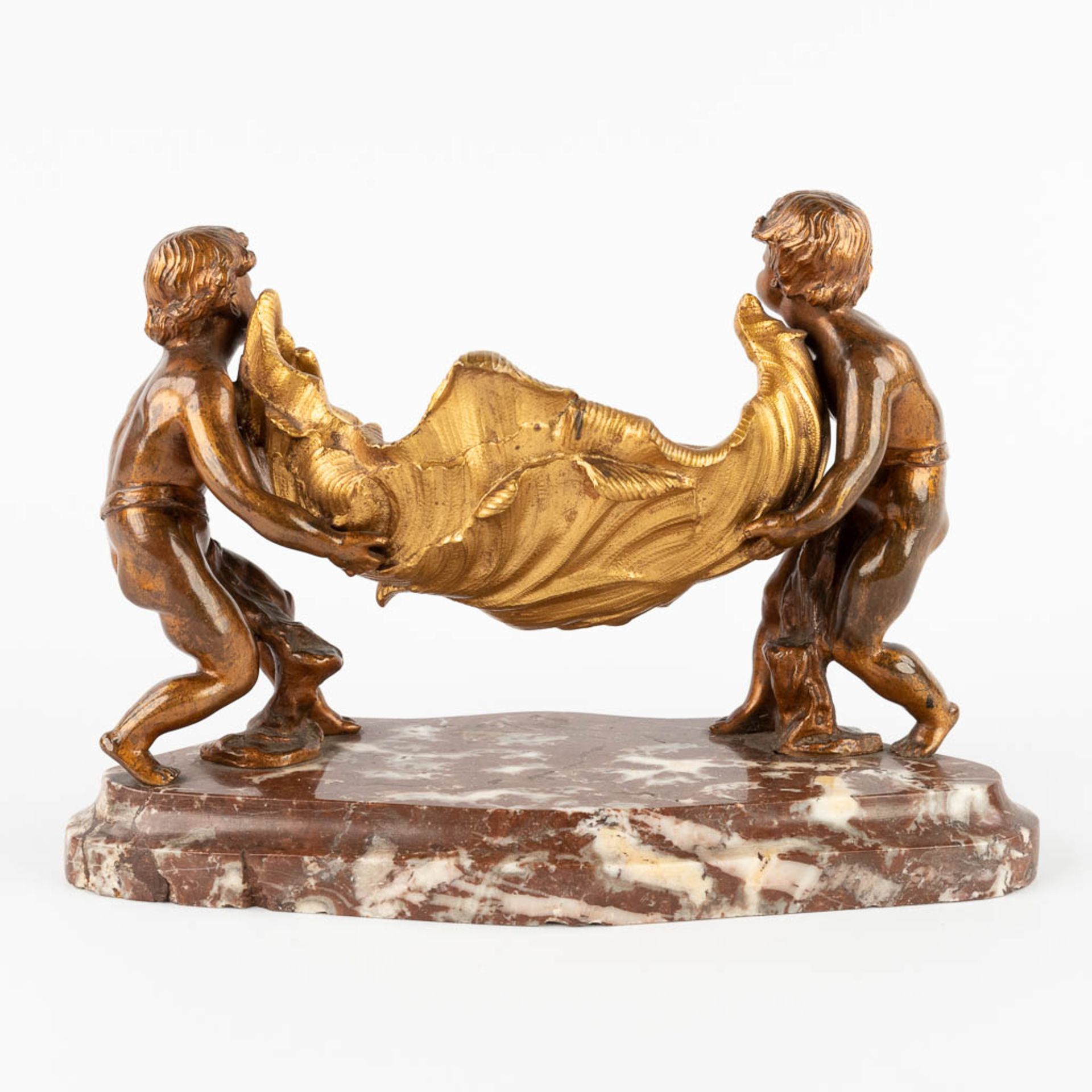 Two Putti with a sea shell, Vide Poche, Louis XV style, bronze mounted on marble. 19th C. (D:13 x W: - Image 5 of 13