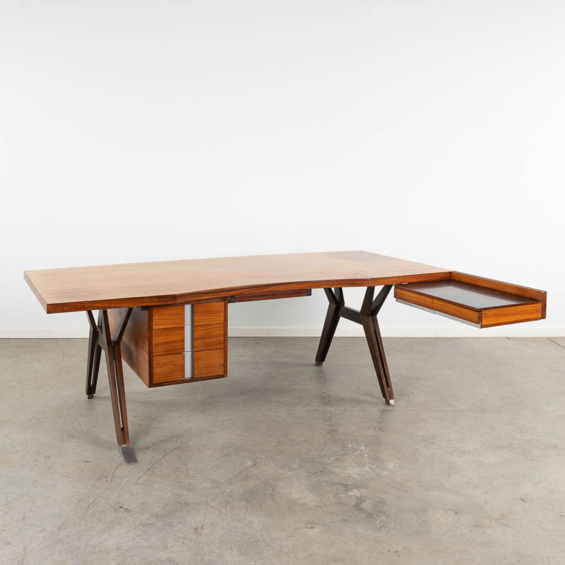 Ico PARISI (1916-1996) 'Terni Desk' by MIM Roma (D:98 x W:210 x H:73 cm) - Image 3 of 13