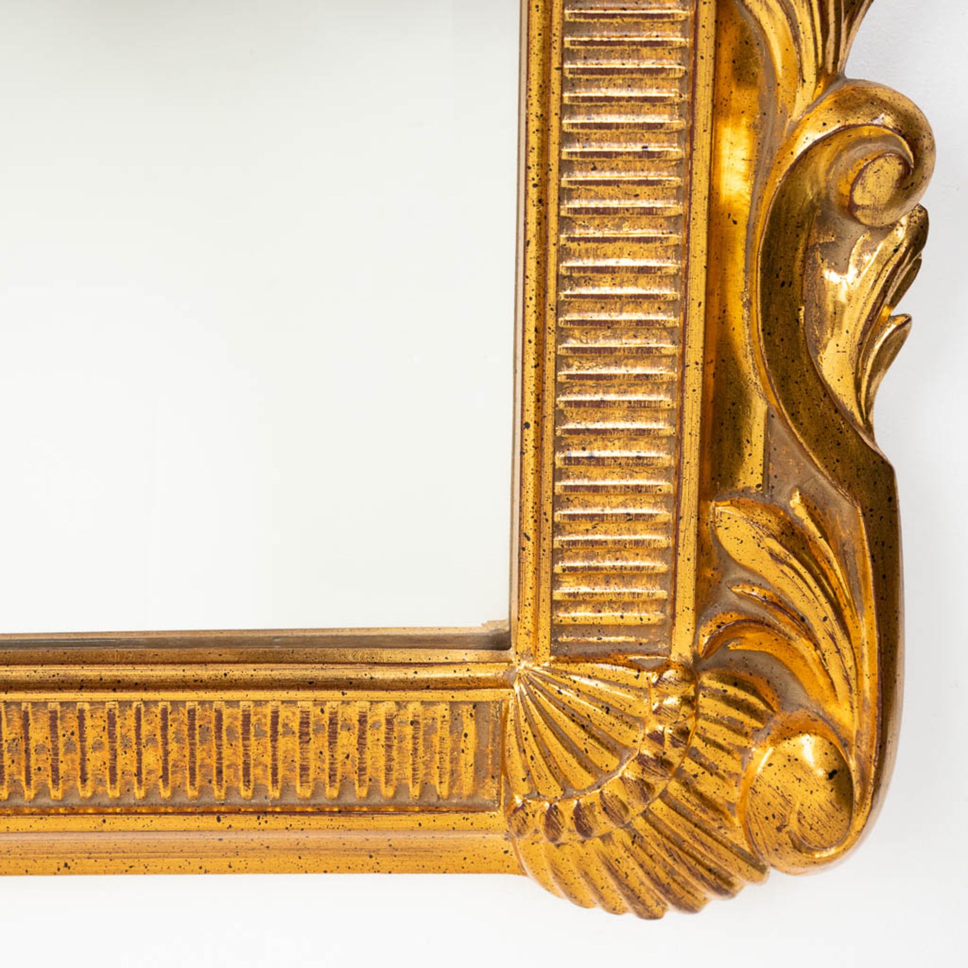 Deknudt, a gold-plated mirror. 20th C. (W:76 x H:124 cm) - Image 4 of 7