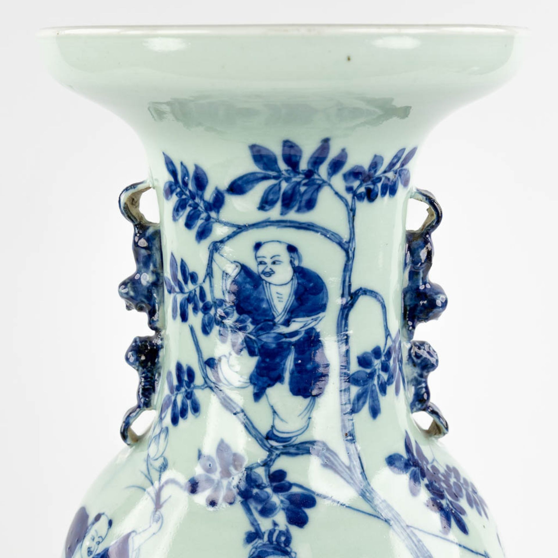 A Chinese celadon vase, blue-white, decorated with wise men. 19th/20th C. (H:59 x D:23 cm) - Image 9 of 16