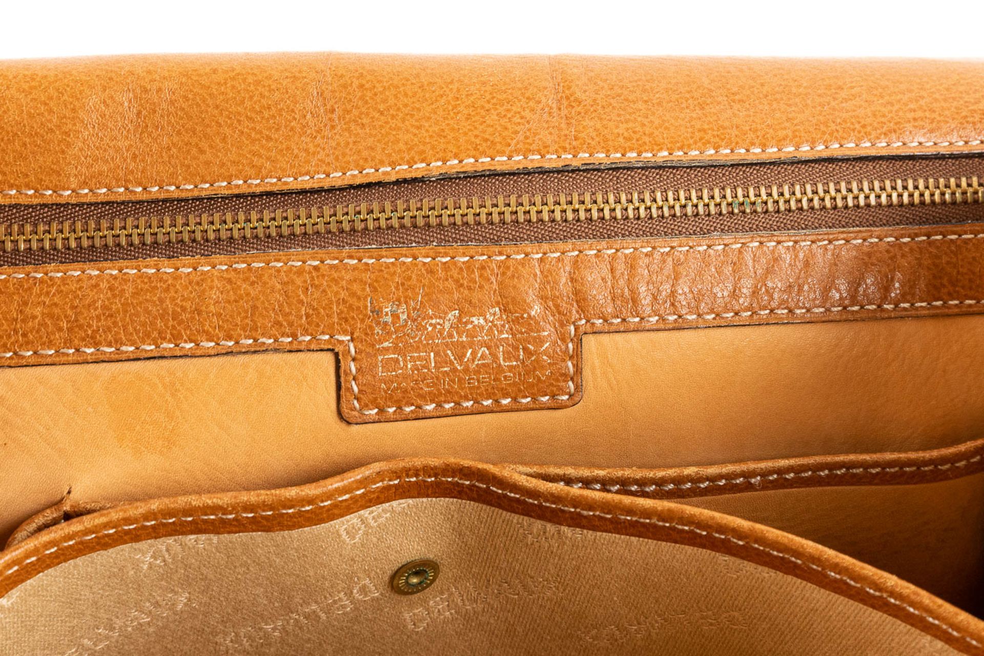 Delvaux, a brown leather handbag, original fabric storage bag. (W:32 x H:30 cm) - Image 15 of 18