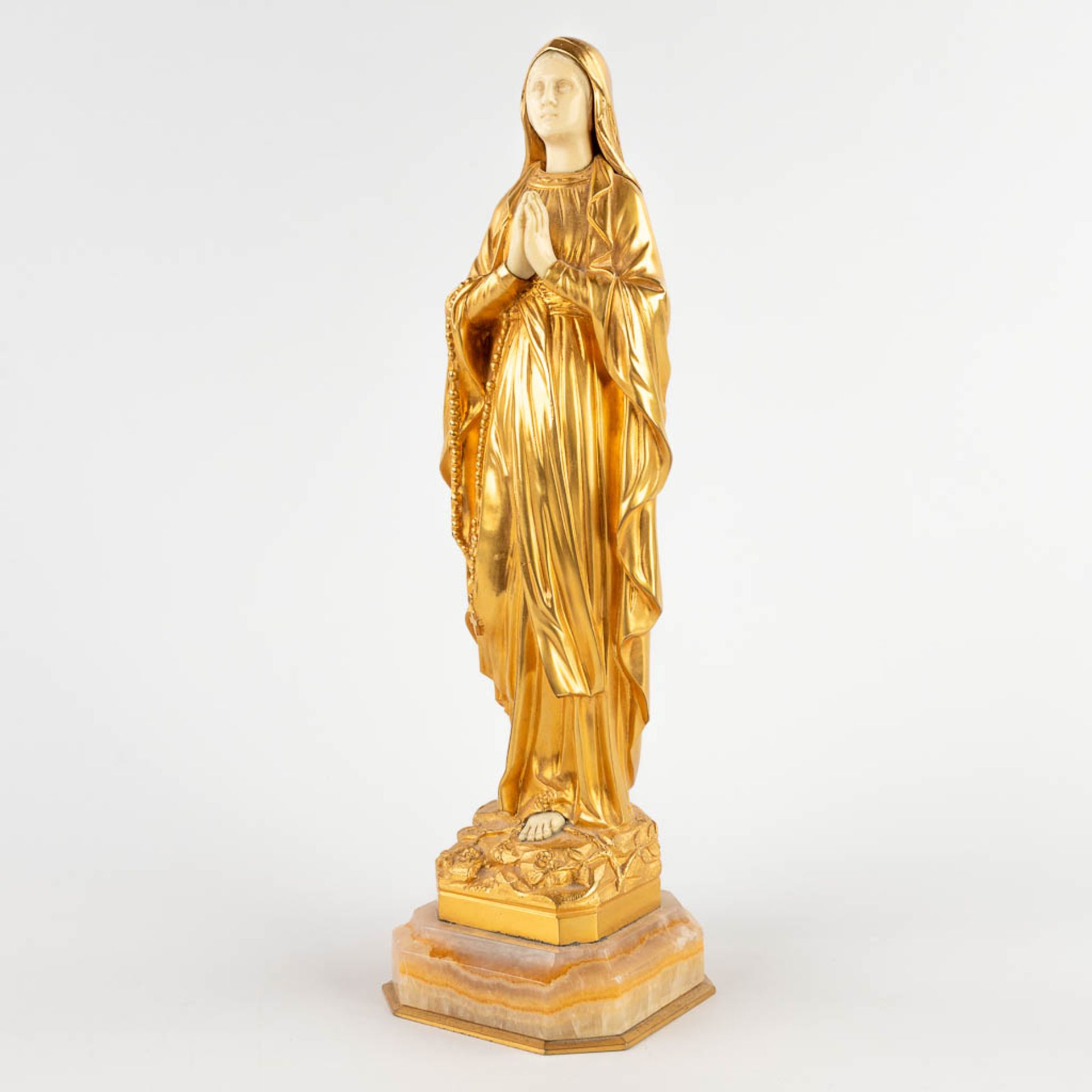 Dominique ALONZO (act.1910-1930) Mary, ormolu gilt bronze figurine, 19th C. (D:10 x W:10 x H:32 cm) - Image 7 of 13