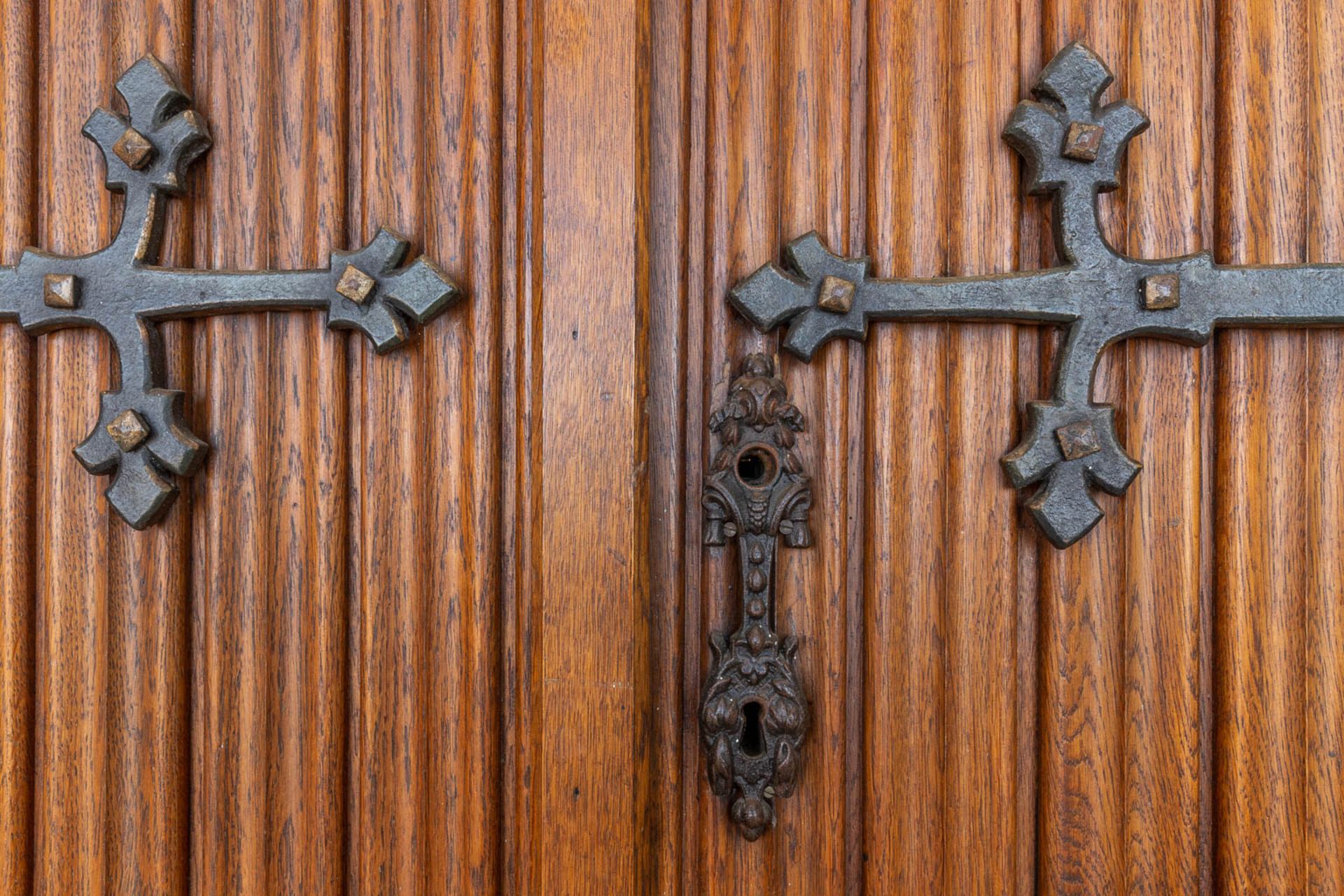 Two pairs of Gothic Revivial chapel doors with metal hardware. The first half of the 20th C. (W:160 - Image 7 of 8