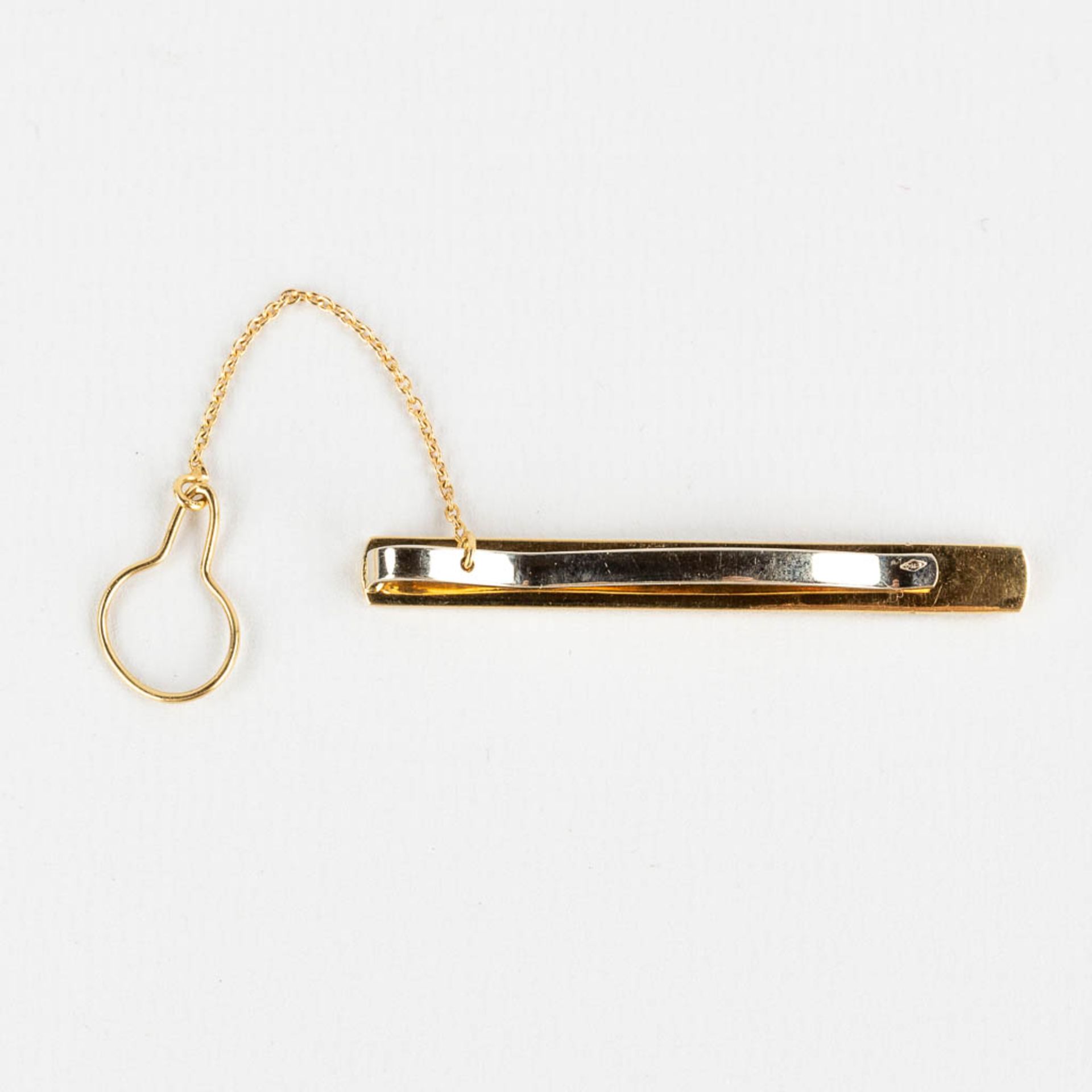 A tie clip, 18kt gold, 8,28g. (W:5,5 cm) - Image 4 of 7